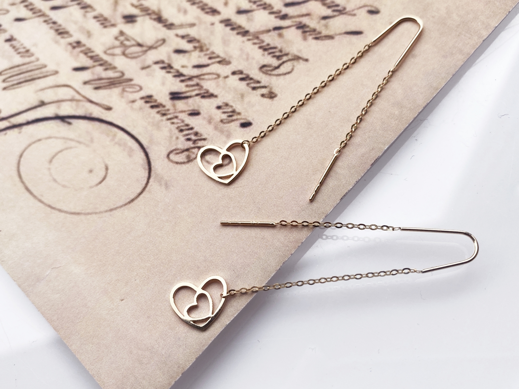 K10 / 素面垂墜愛心耳環