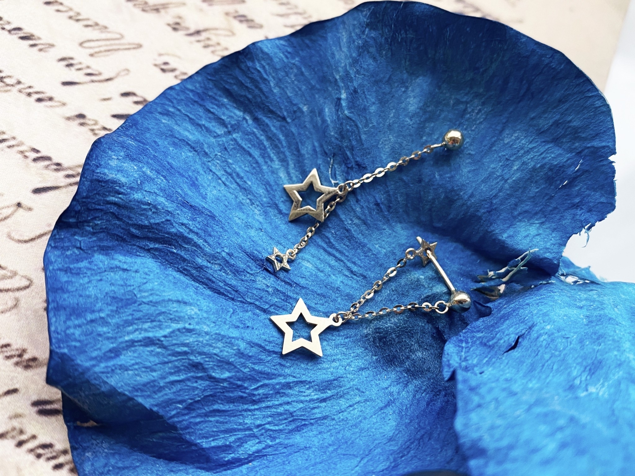 K10 / 素面回扣星辰耳環