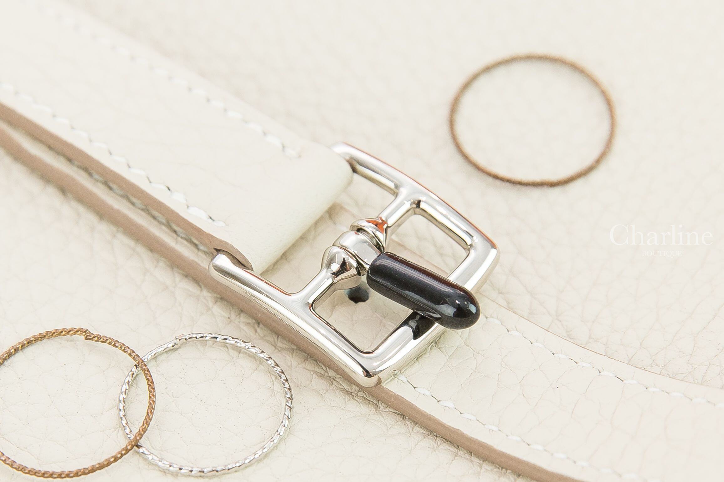 Hermès Halzan 25cm 10 Craie Taurillon Clemence 奶昔白銀釦手提肩背包