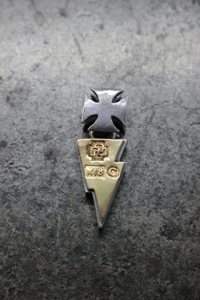 SE-576十字抱稲妻/K18吊墜