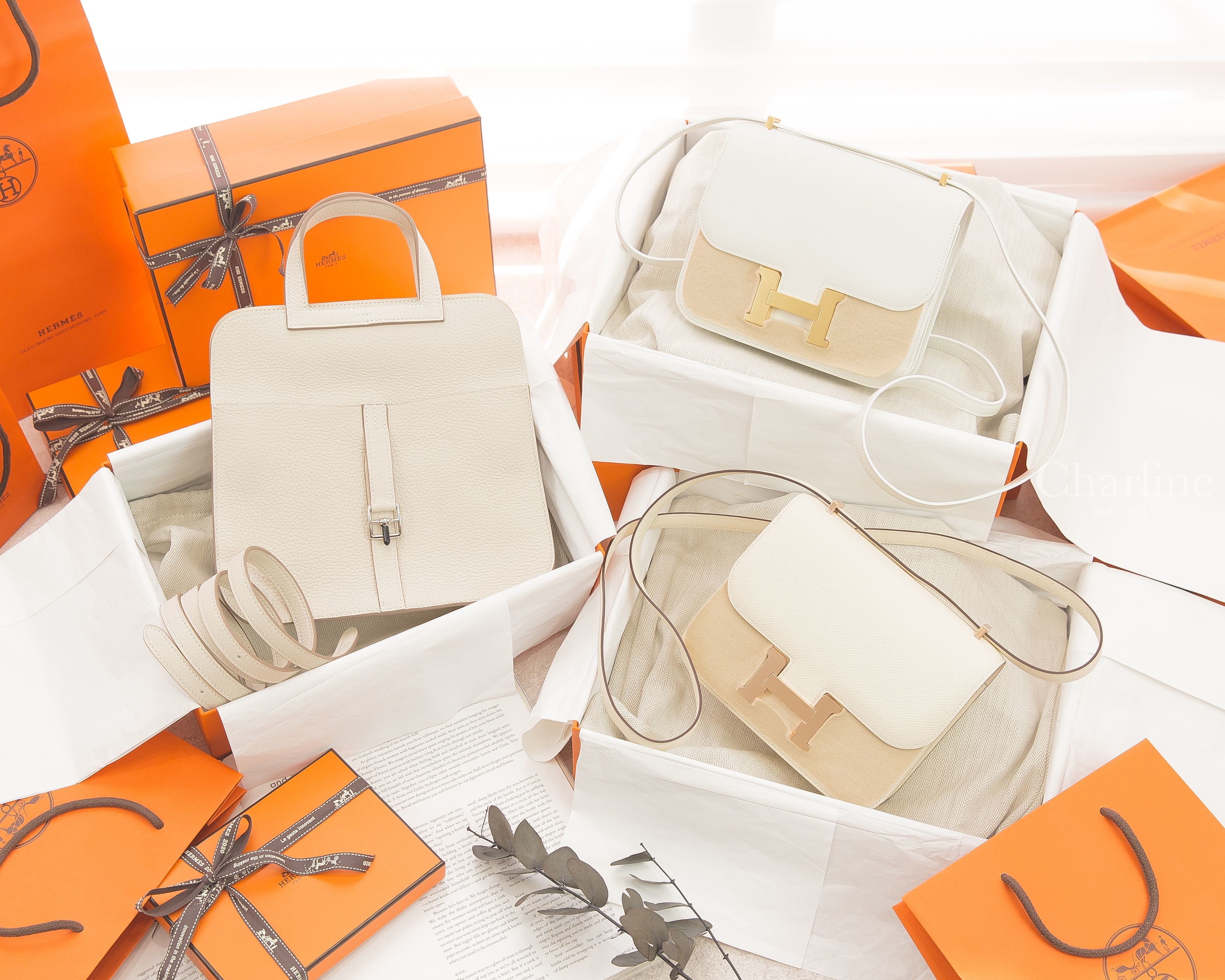 Hermès Halzan 25cm 奶昔白銀釦,Hermès Mini Constance III 18cm 奶油白玫瑰金釦,Hermès Mini Constance III 18cm 白色金釦-Charline Boutique 精品代購