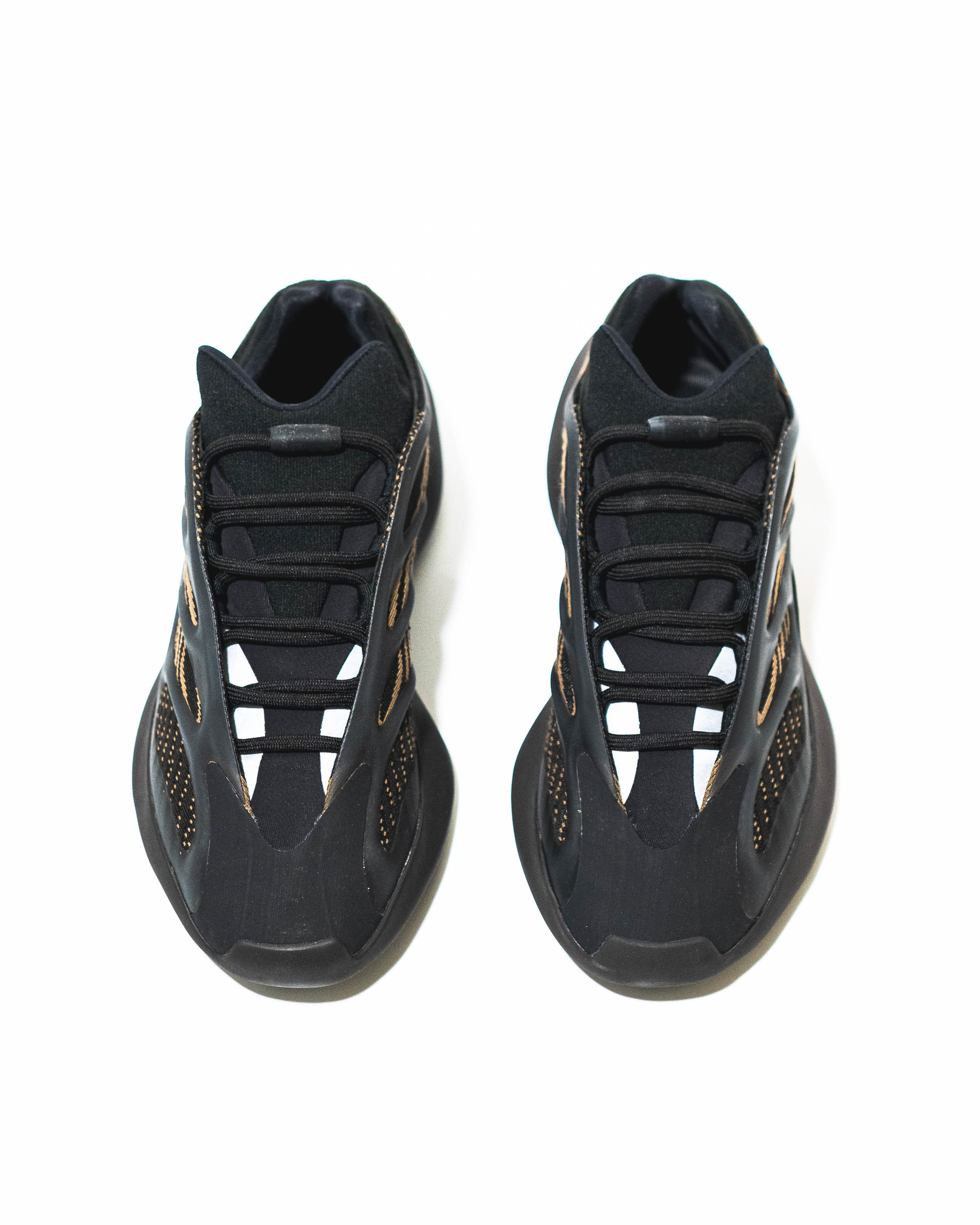 [現貨] Yeezy Boost 700 V3 "Clay Brown" GY0189