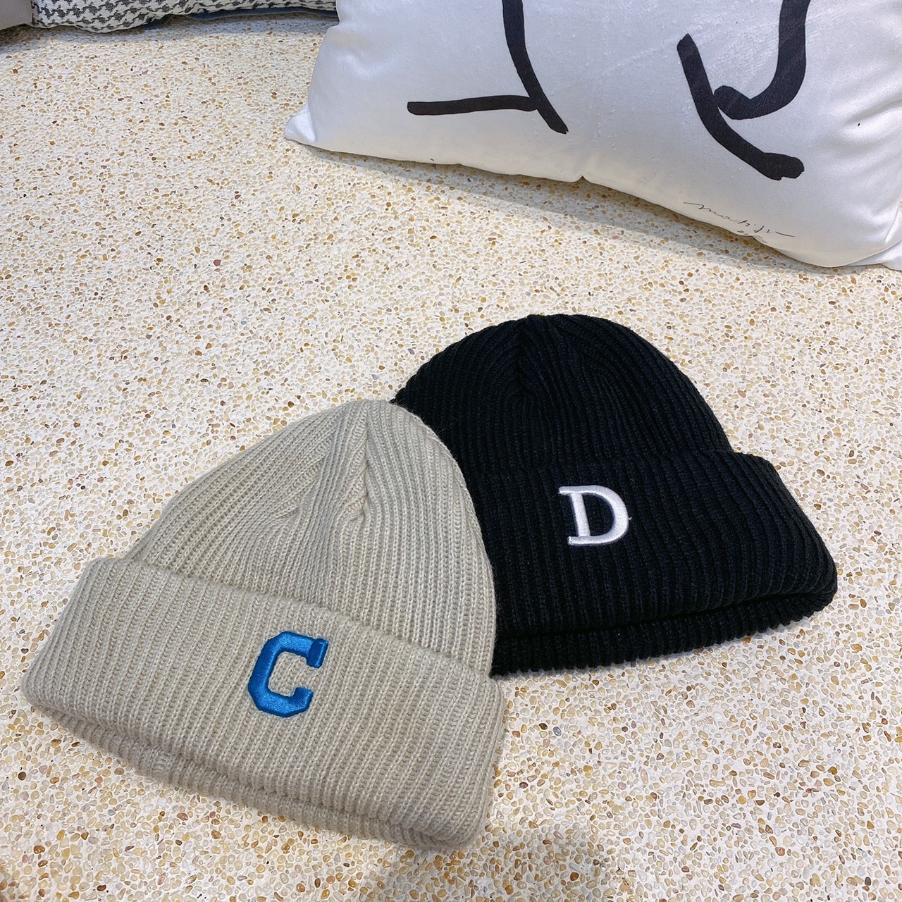 字母反折毛帽/五色