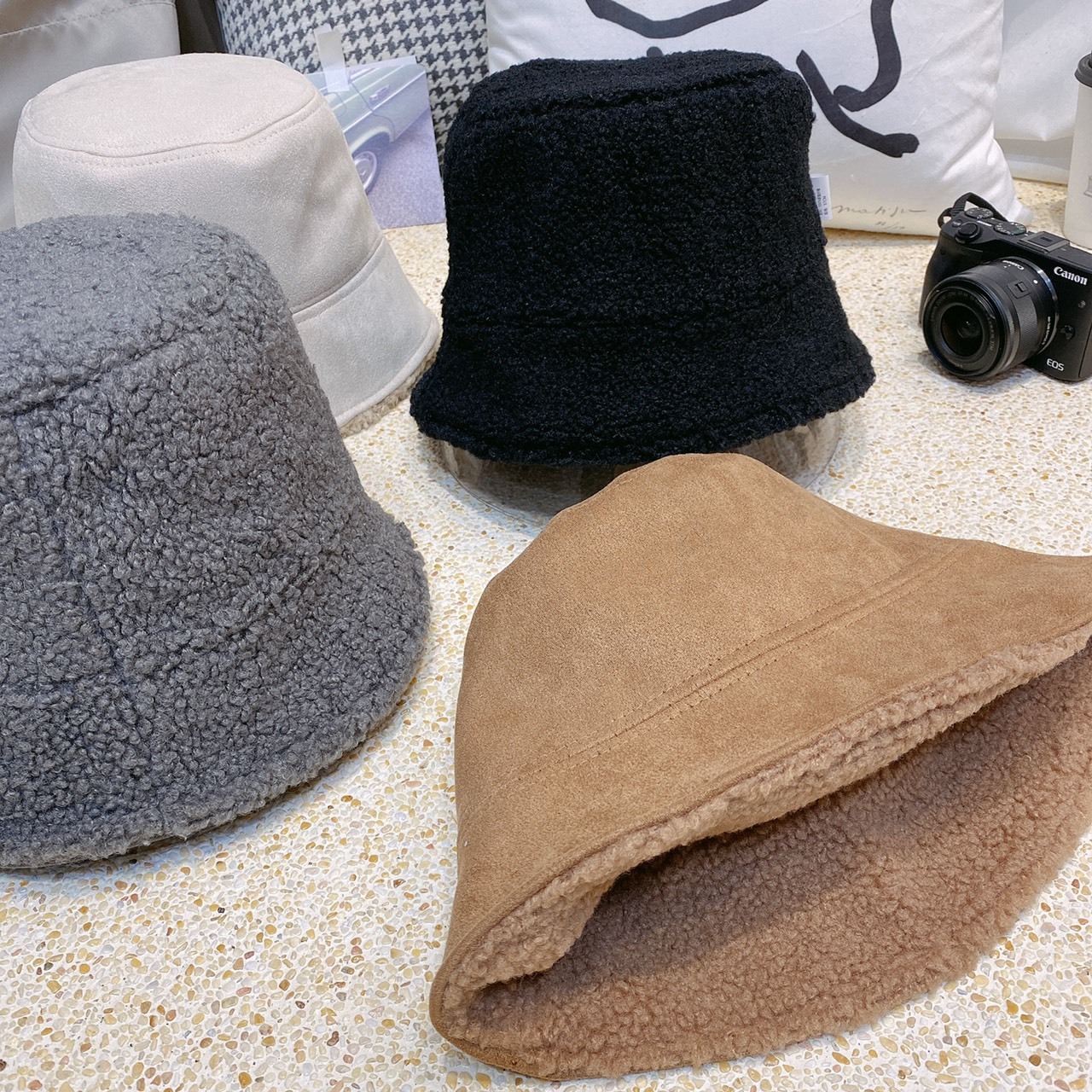 麂皮斜紋羊羔毛雙面漁夫帽/四色