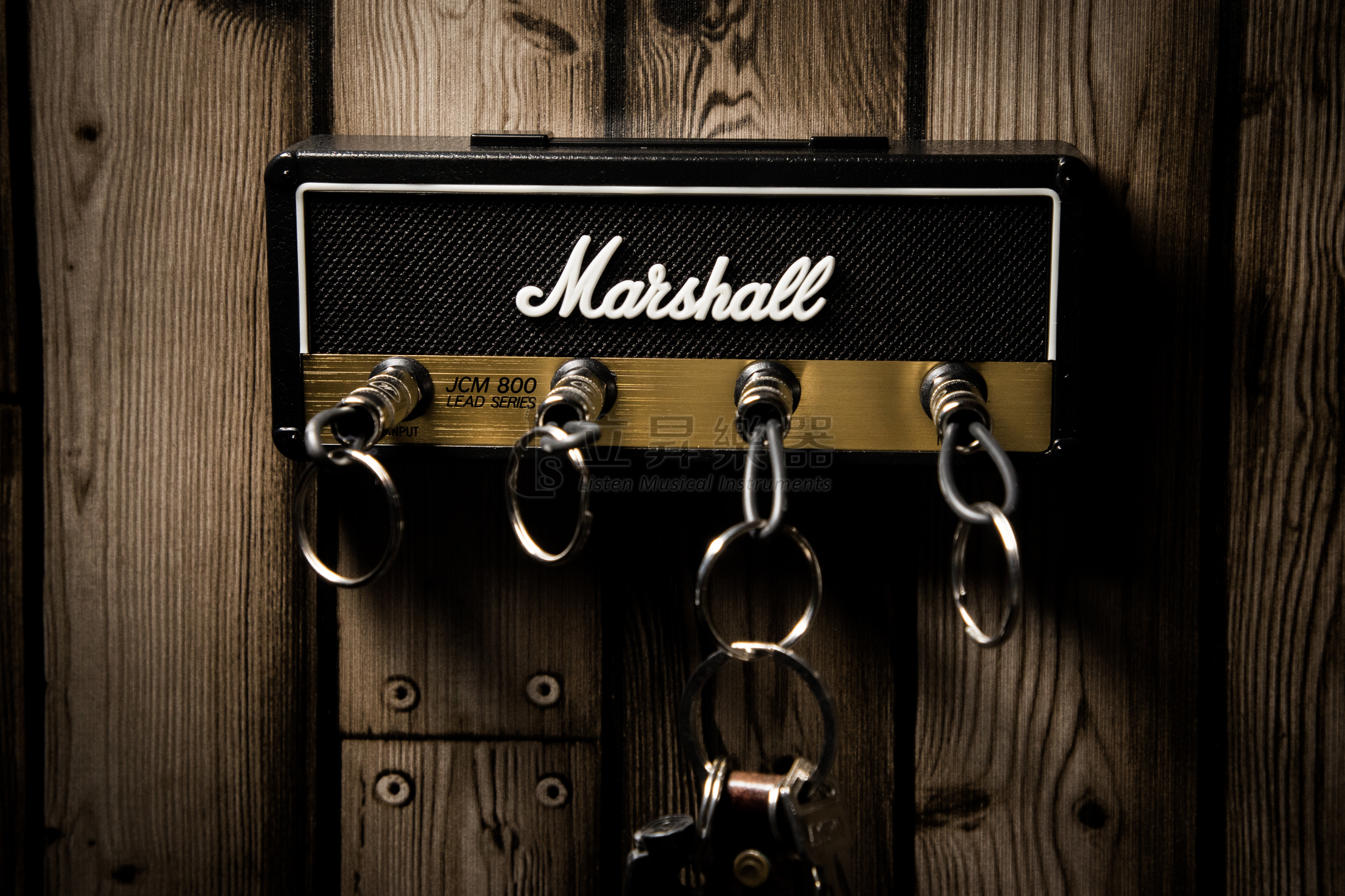 Marshall JCM800 STANDARD Marshall JCM800 STANDARD / JCM25/50 Silver Jubilee 標準款 經典音箱鑰匙座【原廠公司貨】 第 3 張圖片｜三峽錄音 / 音響