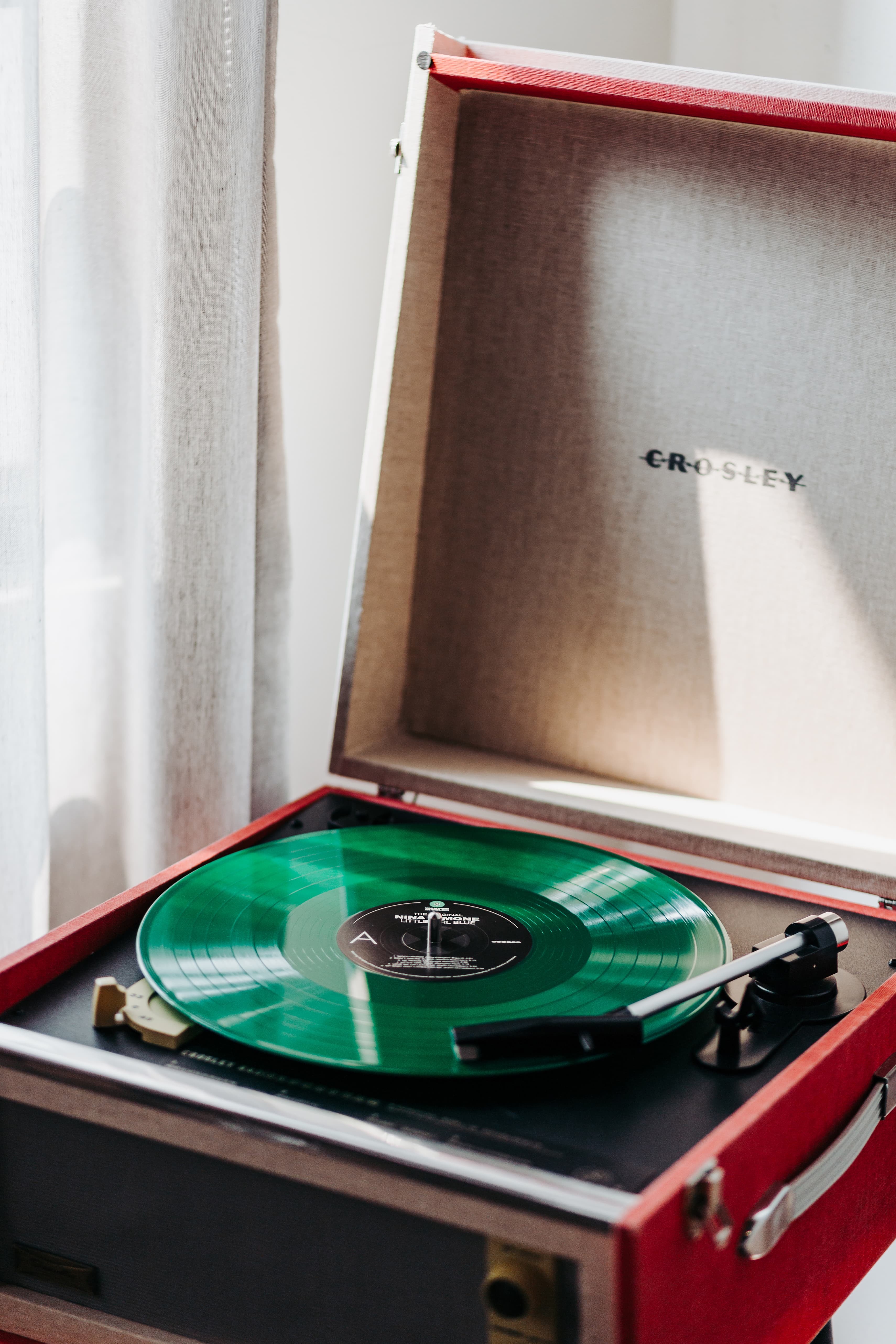 Crosley 落地式黑膠唱機