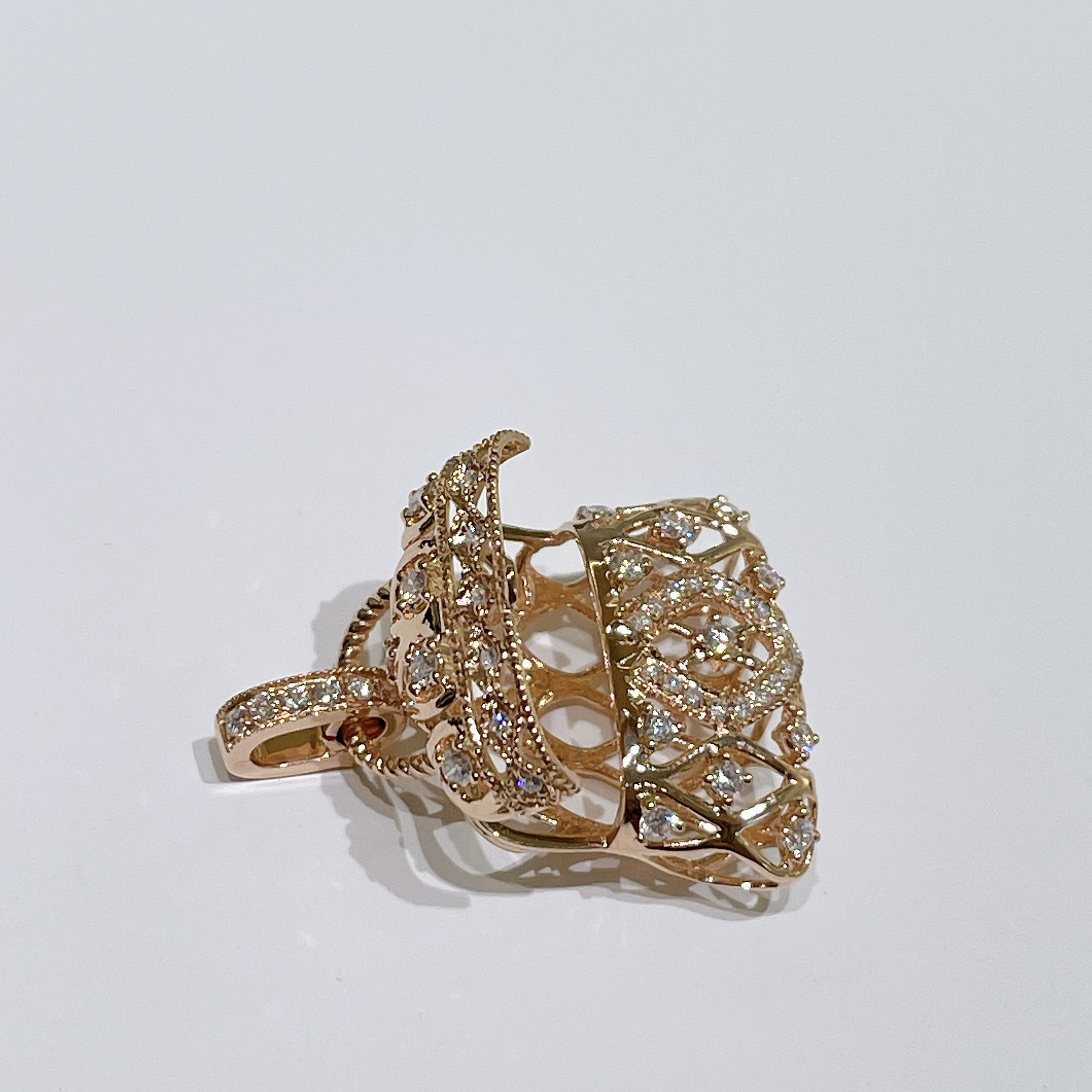 18K金手提包鑽石吊墜