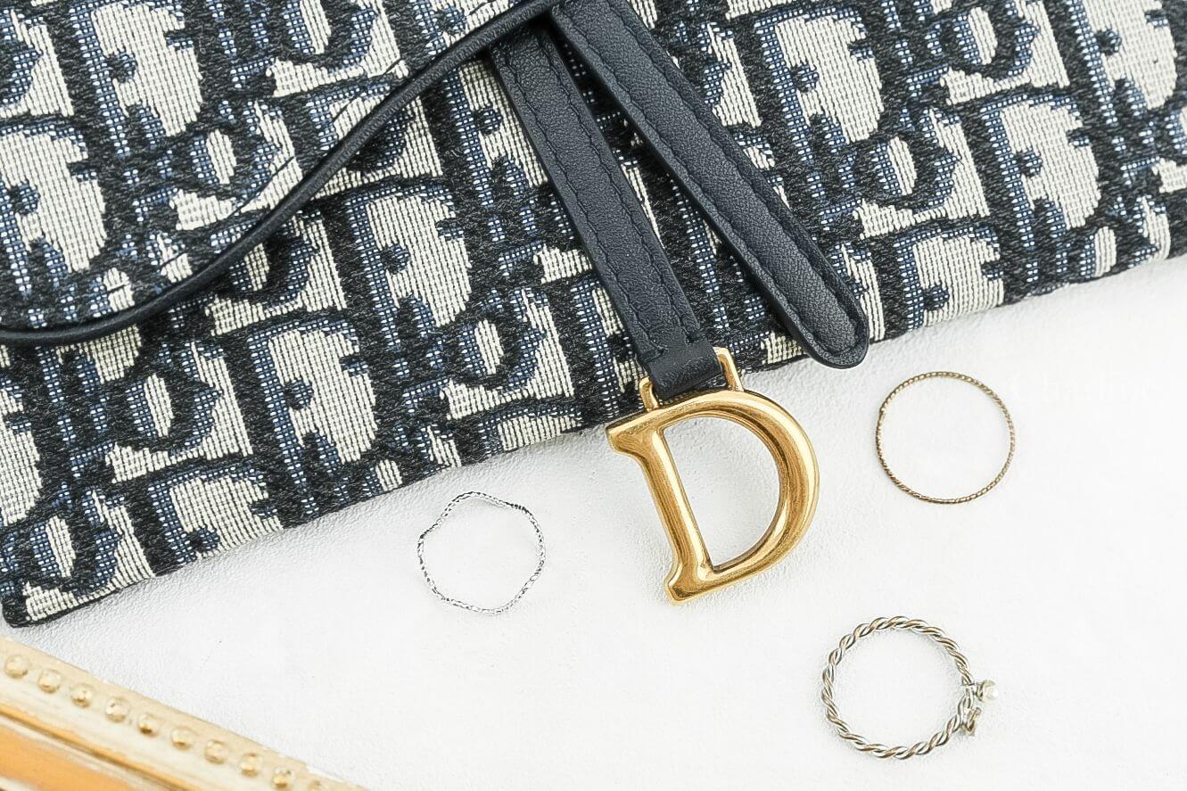 Dior Saddle Wallet 深藍色復古老花小牛皮帆布馬鞍鍊帶長夾