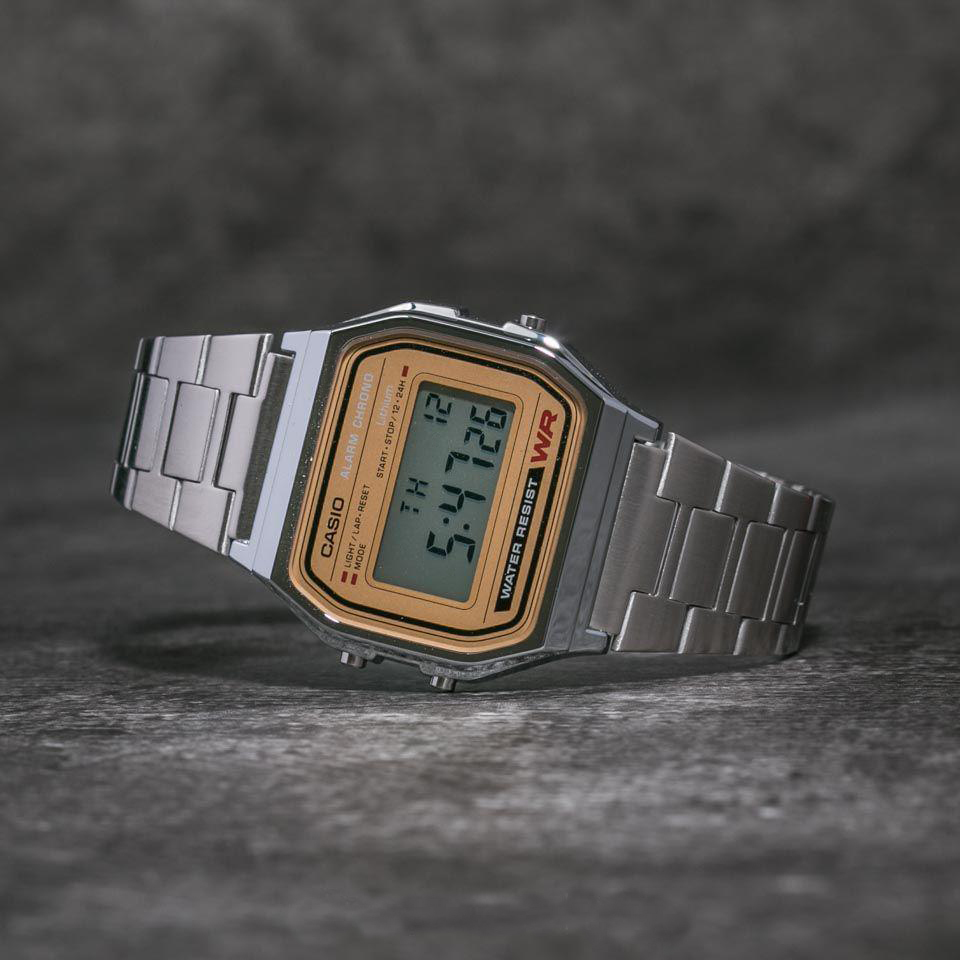 Casio A158WEA-9 中裝 銀色啡面 方形復古跳字錶