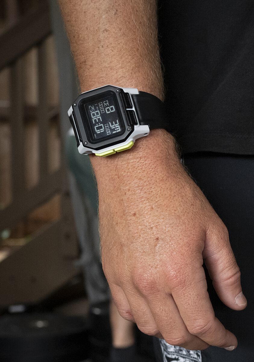 萬年鐘錶 - NIXON 尼克森 衝浪 regulus 電子錶  A1180-3407   錶徑46MM