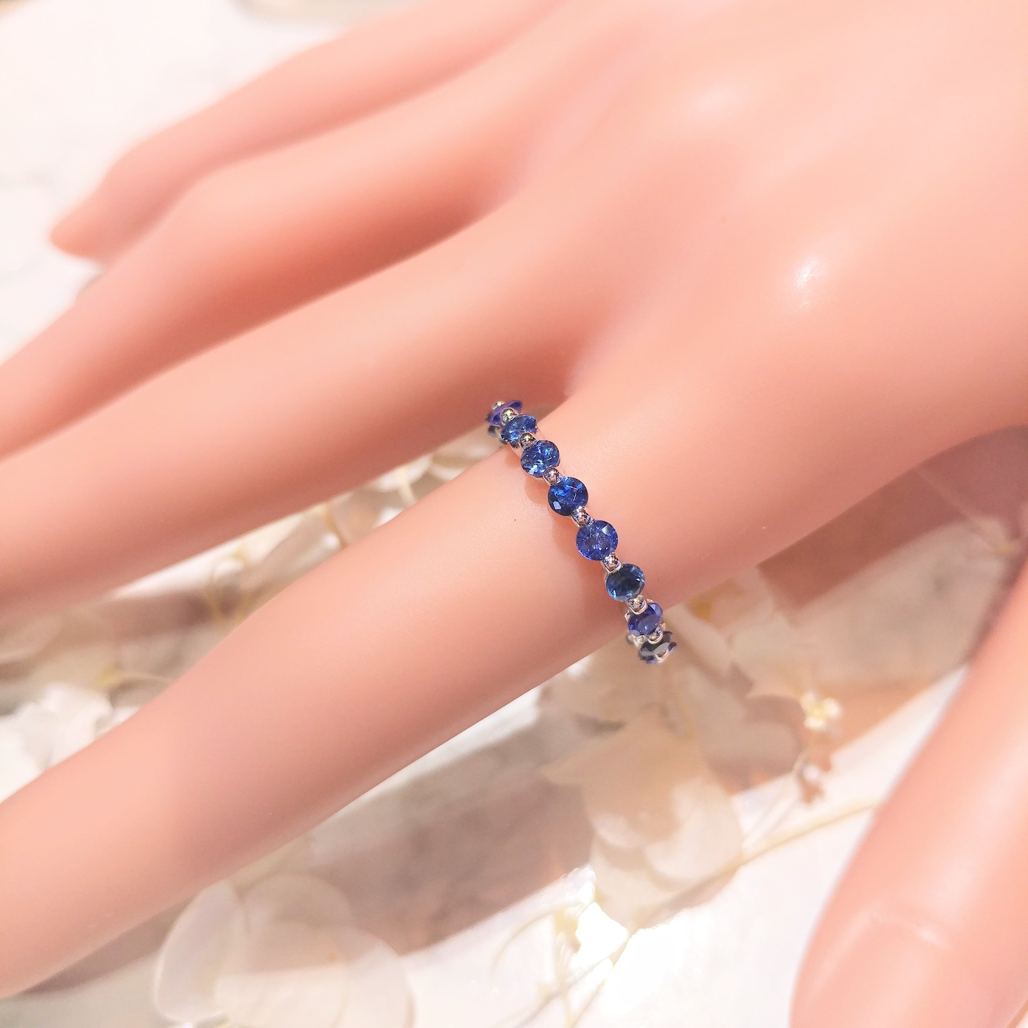 18K White Gold 1.61ct Sapphire Ring