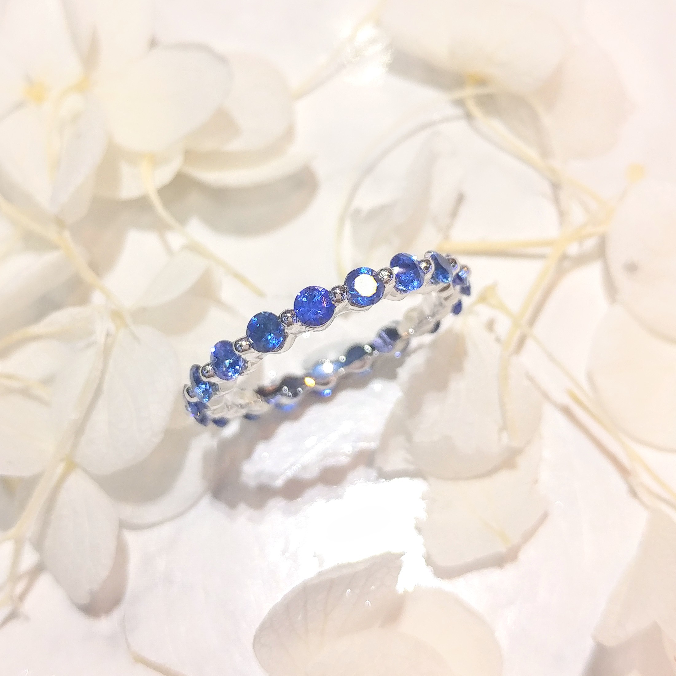 18K White Gold 1.61ct Sapphire Ring