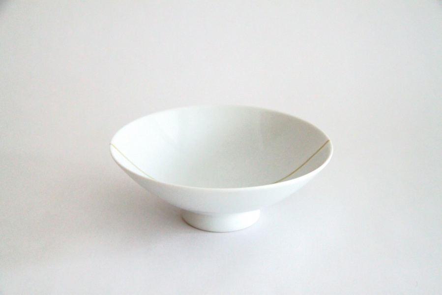 白山陶器-平茶碗 A-4 白底黃單直