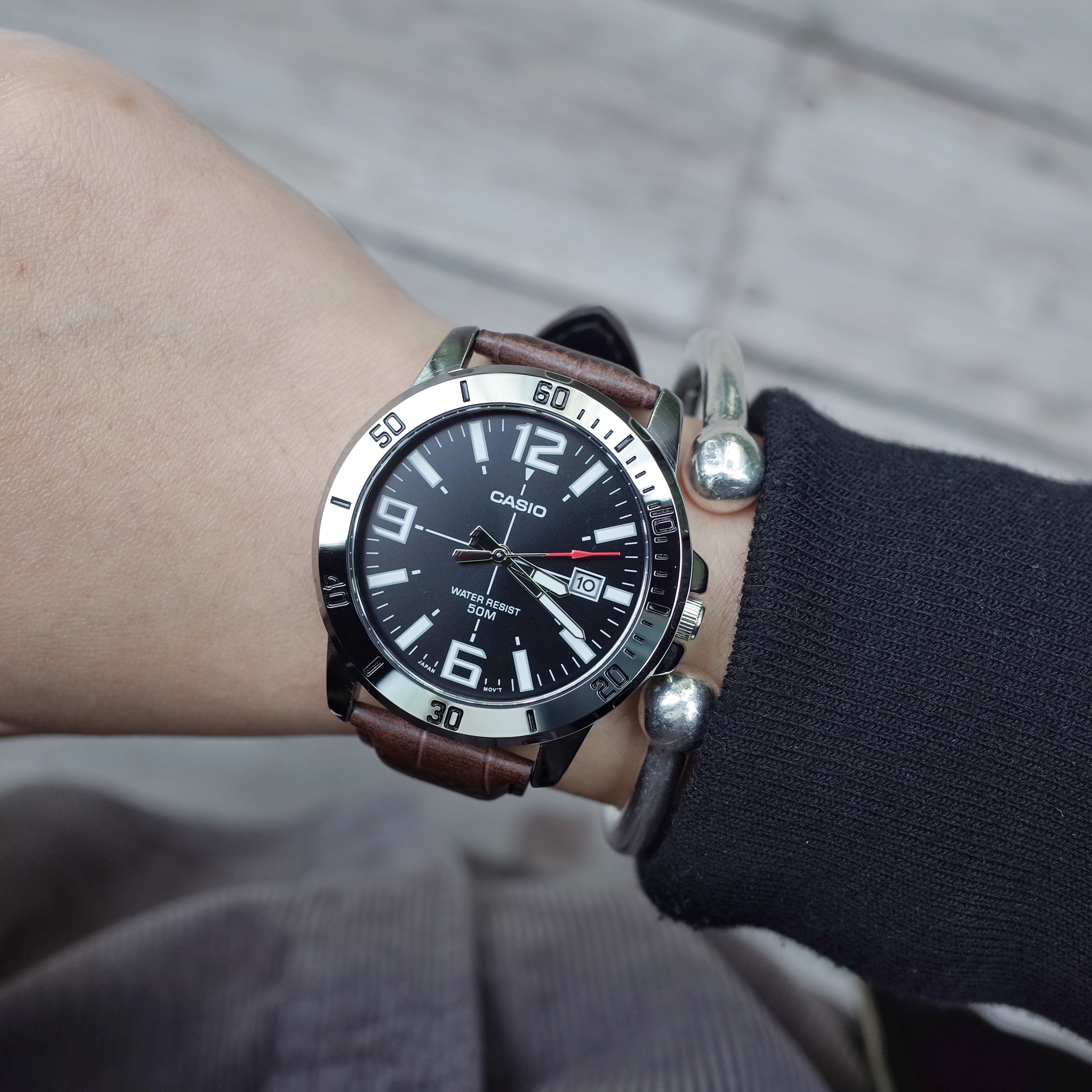 Casio MTP-VD01L-1B 43mm 男裝 銀色 皮帶錶