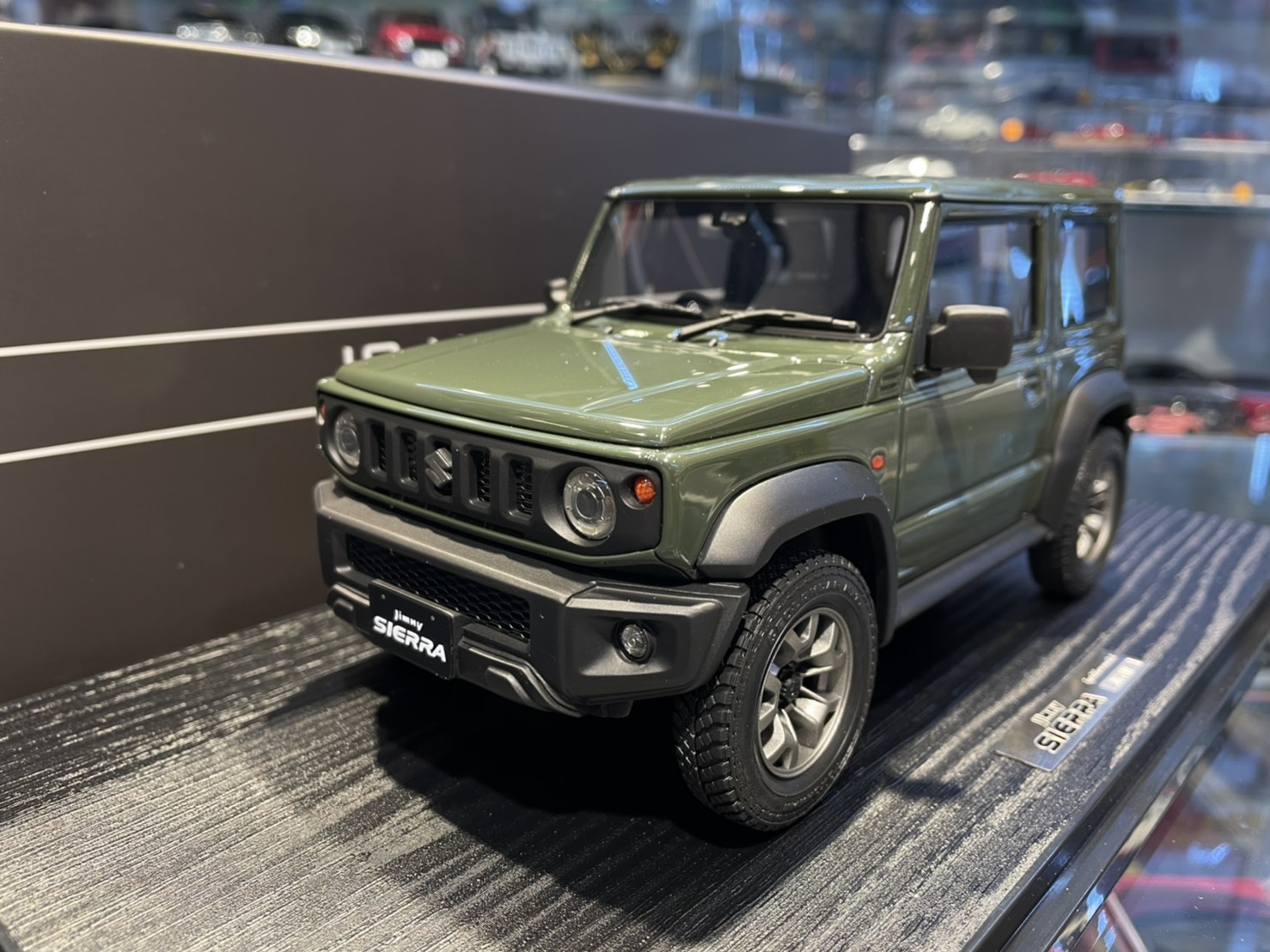 IgnitionIG1708 SUZUKI Jimny SIERRA JC Jungle Green 1/18