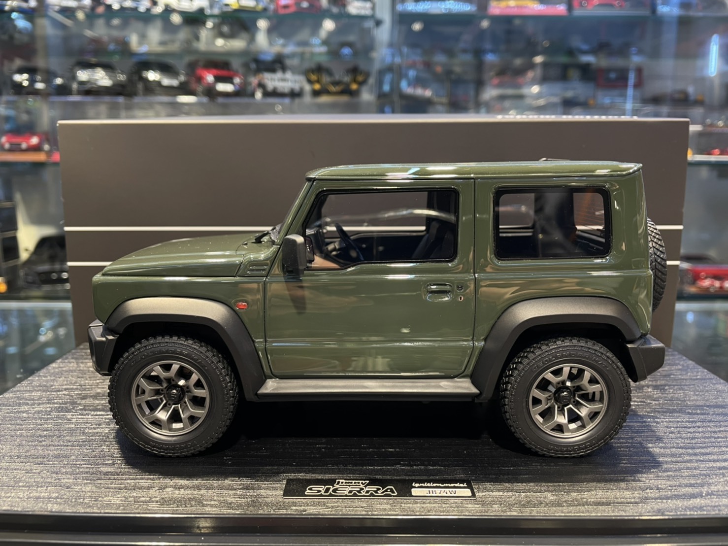 IgnitionIG1708 SUZUKI Jimny SIERRA JC Jungle Green 1/18