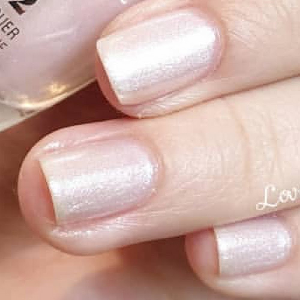 OPI Gel - Throw Me A Kiss #GCSH2