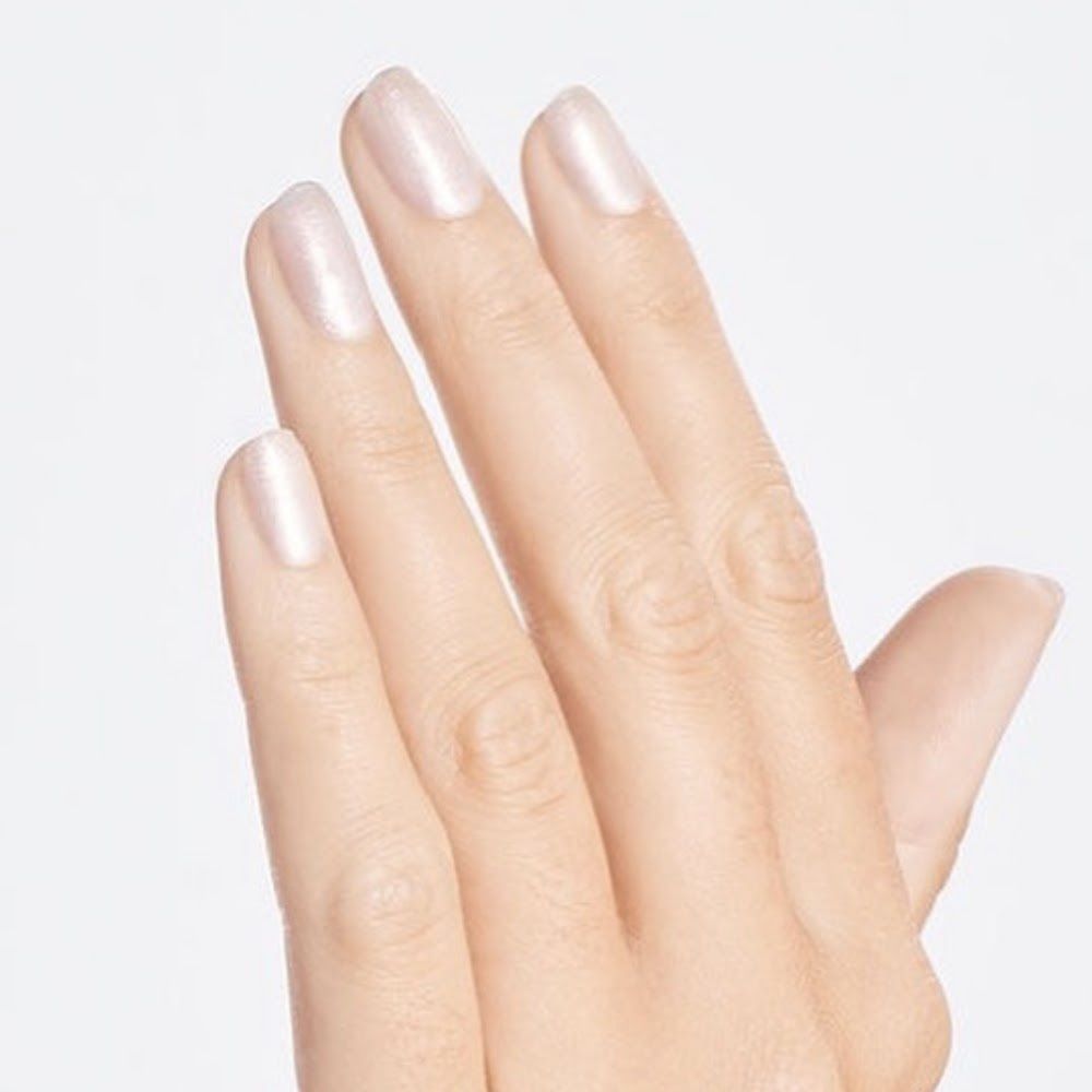 OPI Gel - Throw Me A Kiss #GCSH2