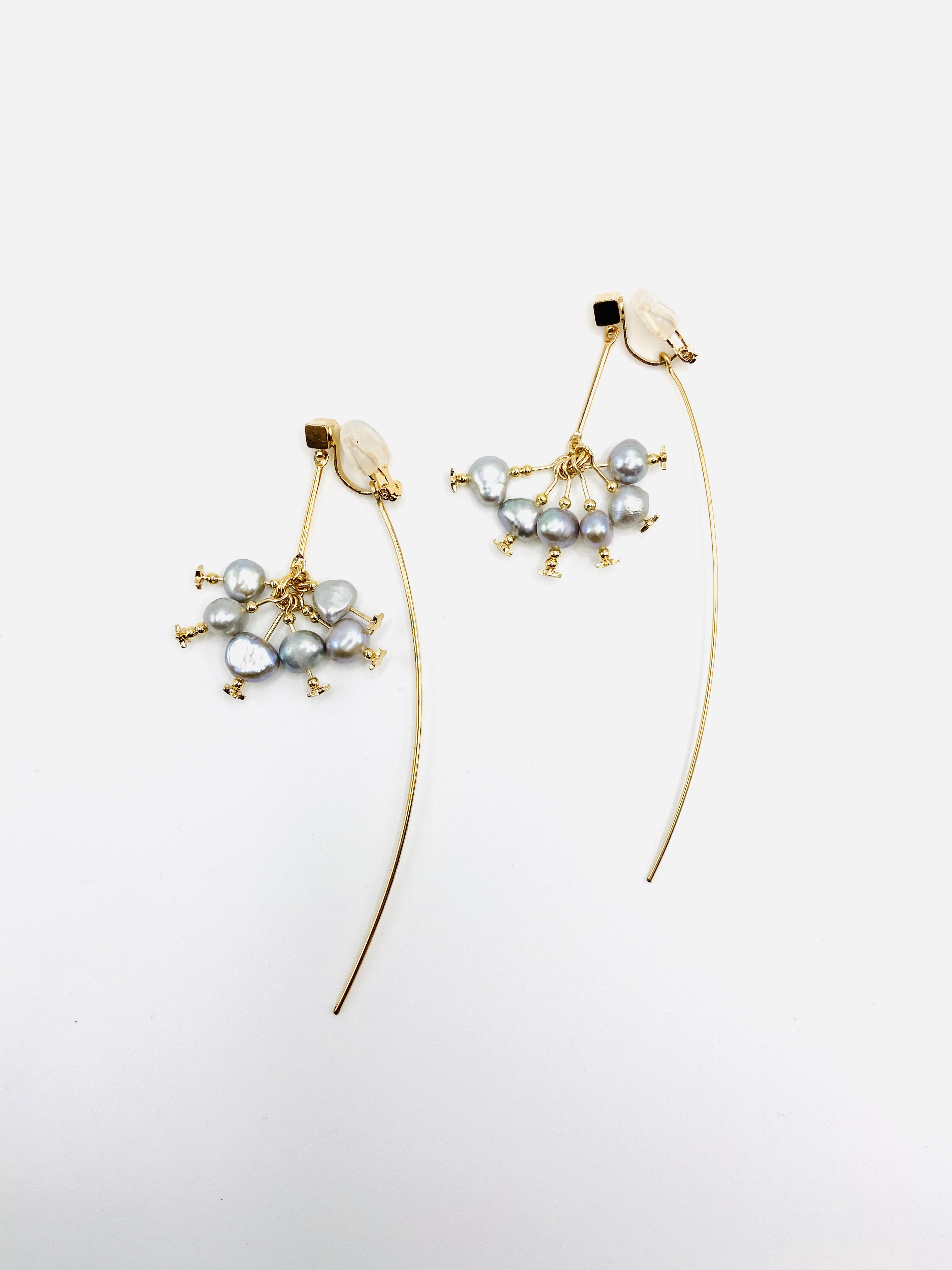 COLE COOL優雅淺灰色淡水珍珠14kgf流星耳環耳夾