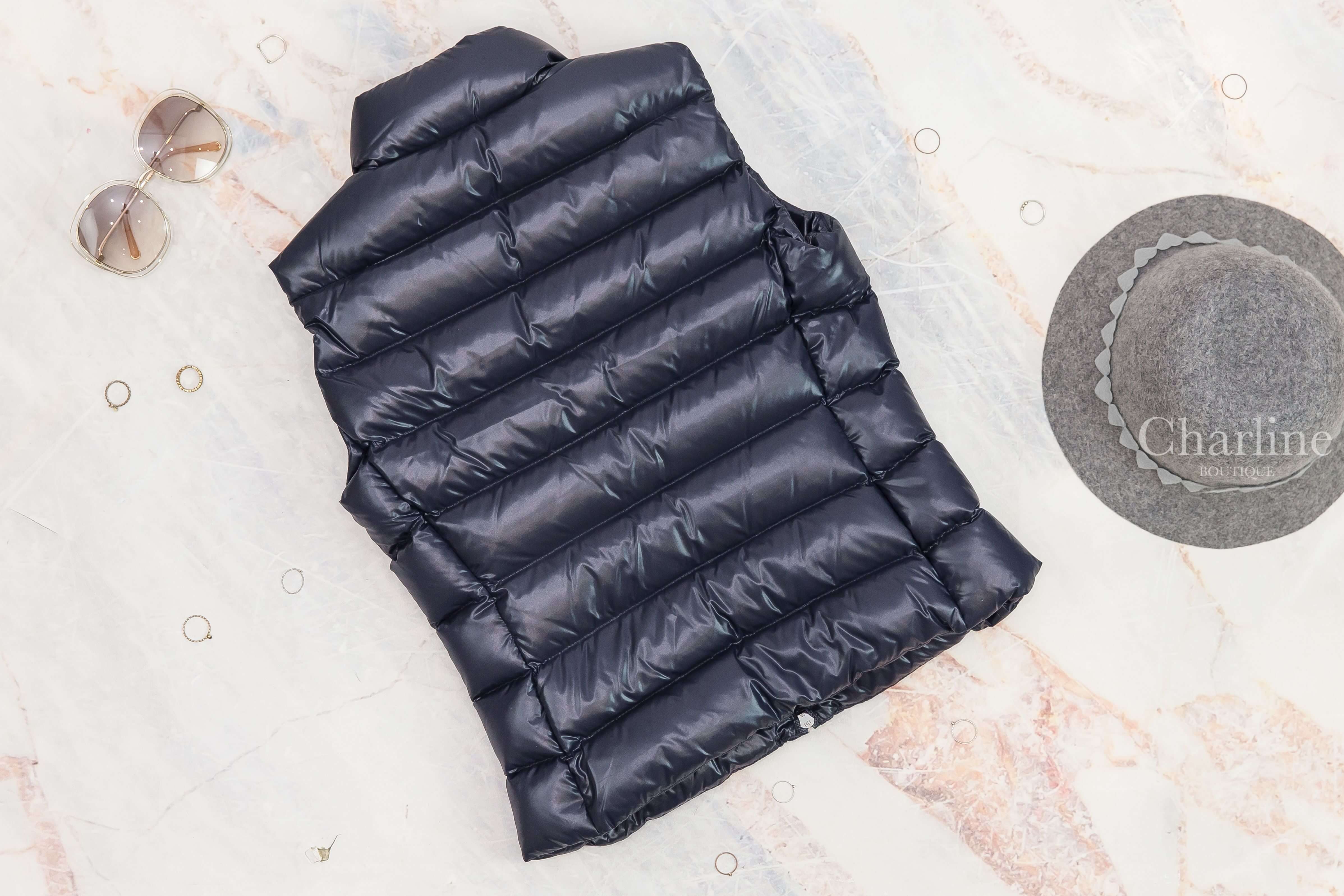 Moncler Ghany 藍色小立領拉鍊亮面羽絨背心-Charline Boutique 精品代購