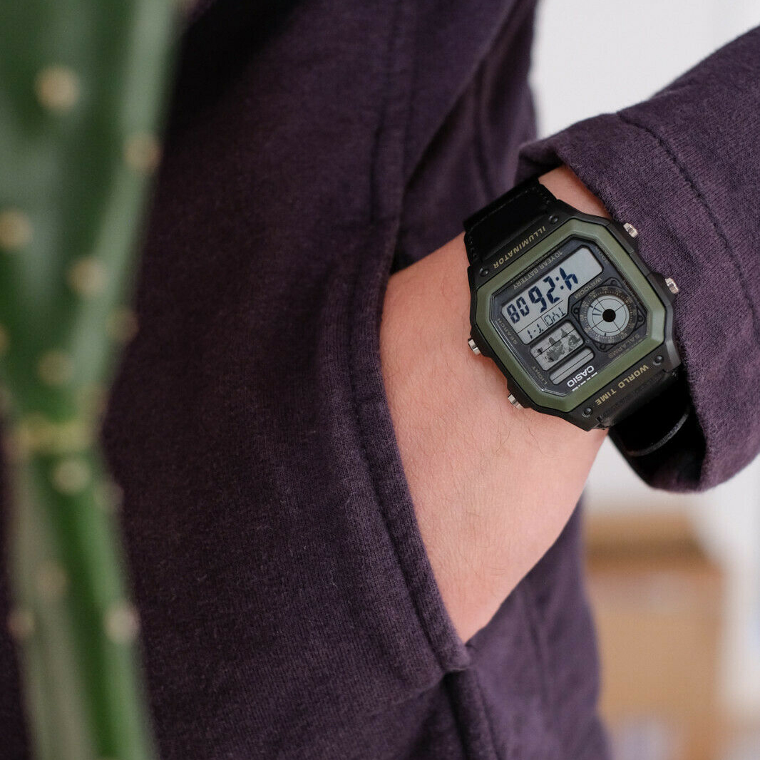 Casio 復古跳字錶 黑色尼龍帶 AE-1200WHB-1B