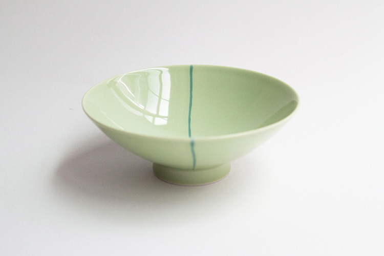 白山陶器-平茶碗L-1 淺綠單線