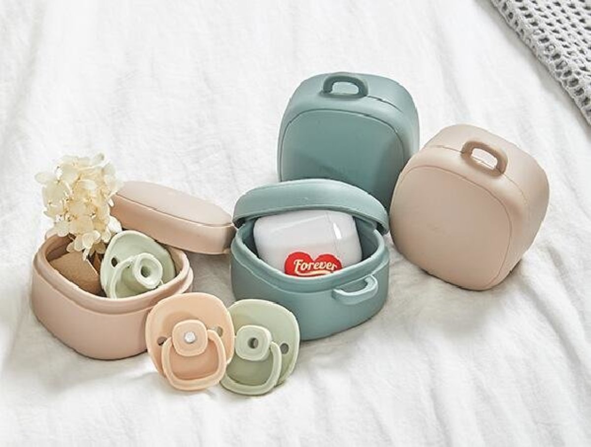 【MOYUUM】韓國醫學等級優質矽膠嬰兒奶嘴 專用無毒矽膠保護盒