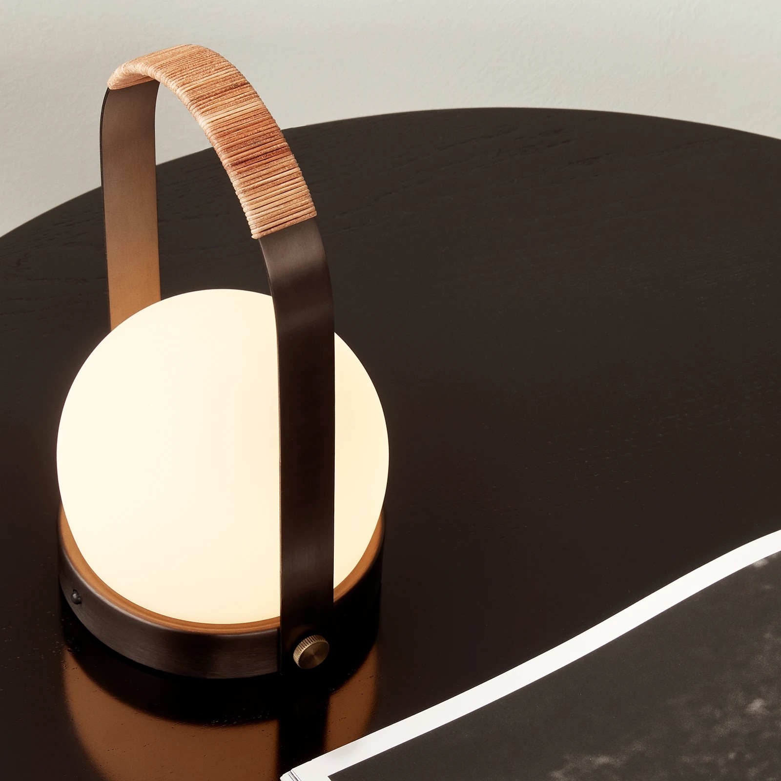 Carrie LED 手提燈/桌燈 (古銅編織)