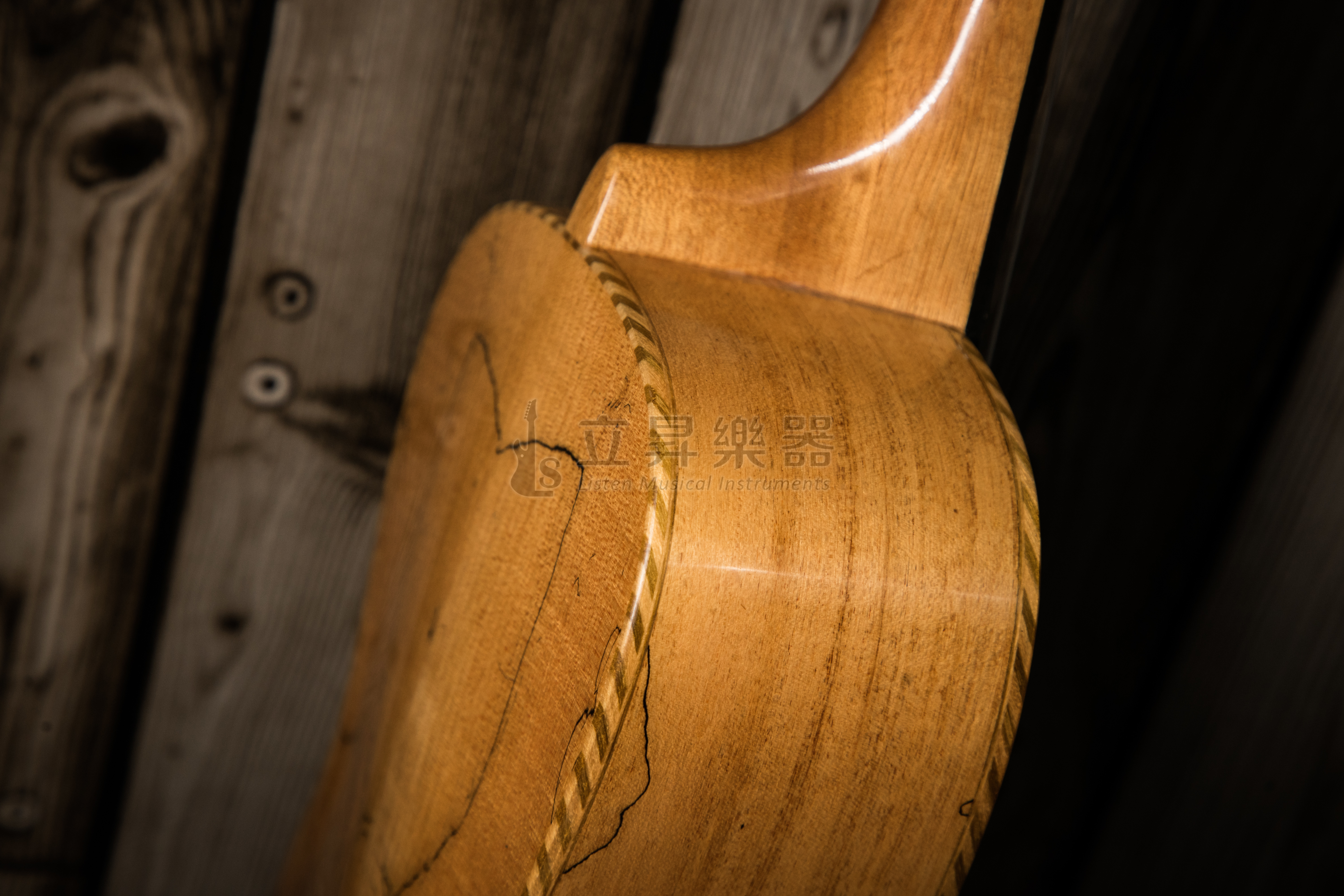 ［現貨漆裂特價出清］Arxman MK-24A 雲衫木面單板 24" 烏克麗麗 朽紋楓木側背板 第 3 張圖片｜三峽烏克麗麗