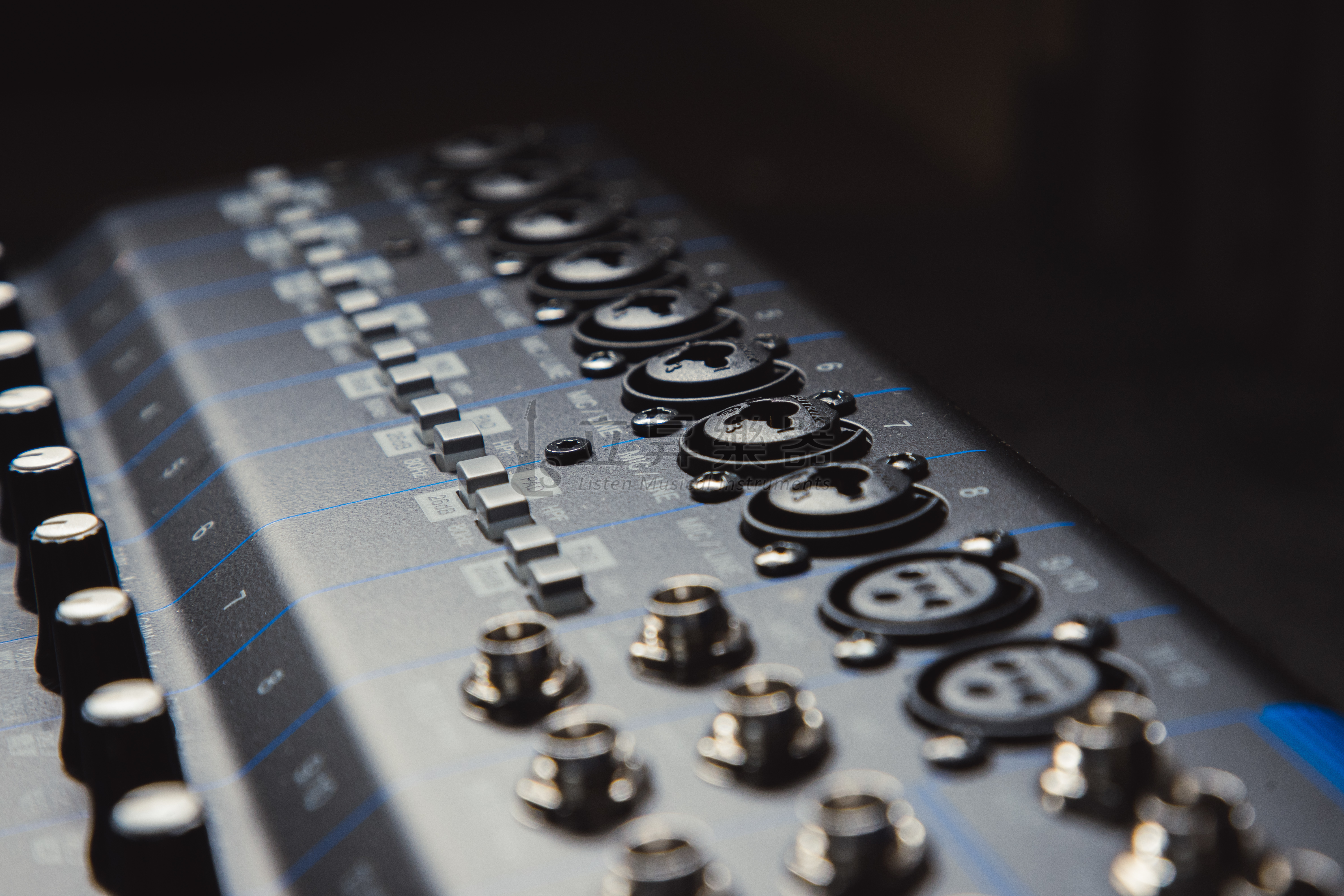 Yamaha YAMAHA MG16XU 類比混音器 混音機 Mixer 第 4 張圖片｜三峽麥克風