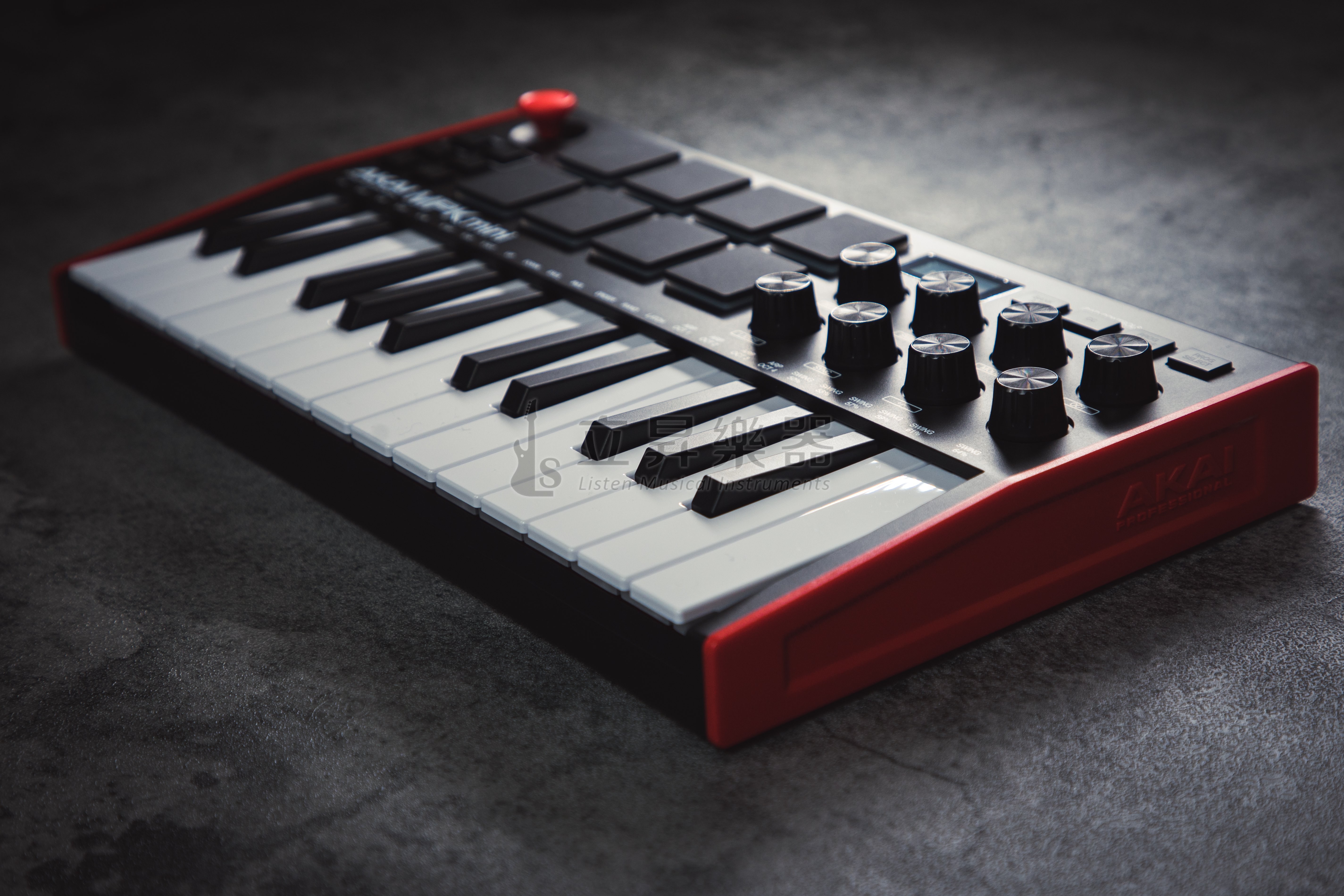 Akai 第三代 Akai MPK Mini MK3 MIDI鍵盤 主控鍵盤 紅色經典款/限量赤井全黑 第 5 張圖片｜三峽鍵盤 / 鋼琴
