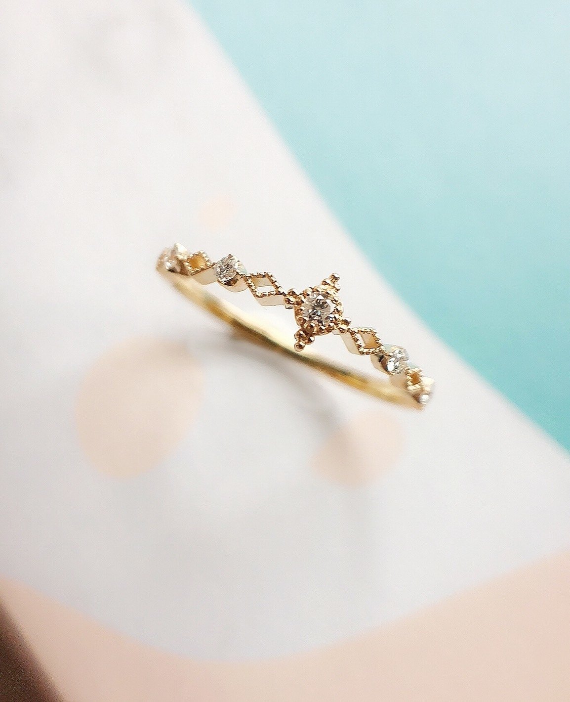 古典菱形光芒鑽戒