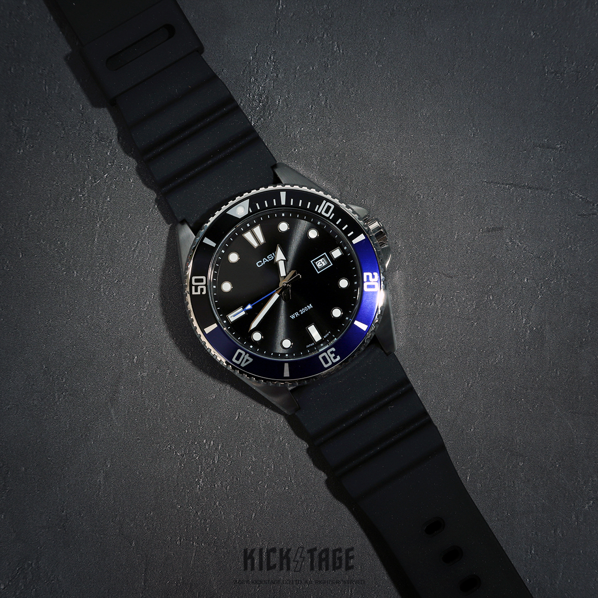 【5折售出無退換】CASIO 黑藍 蝙蝠俠 卡西歐 水鬼 運動膠帶錶 手錶 劍魚 槍魚 新款【MDV-107-1A2】25SALE