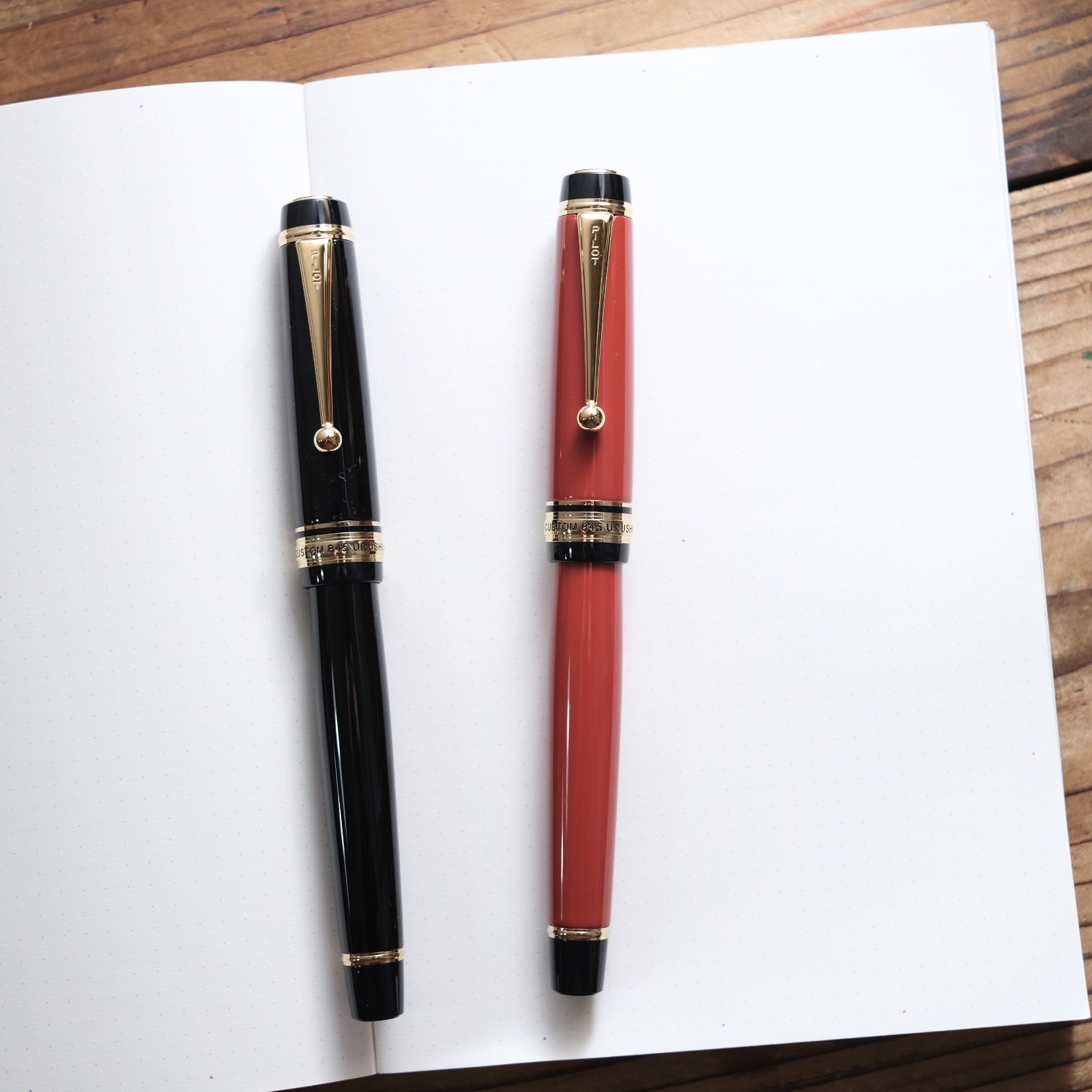 CUSTOM 845 漆鋼筆 /百樂 Pilot 日本 18K尖 (雙色15號尖)
