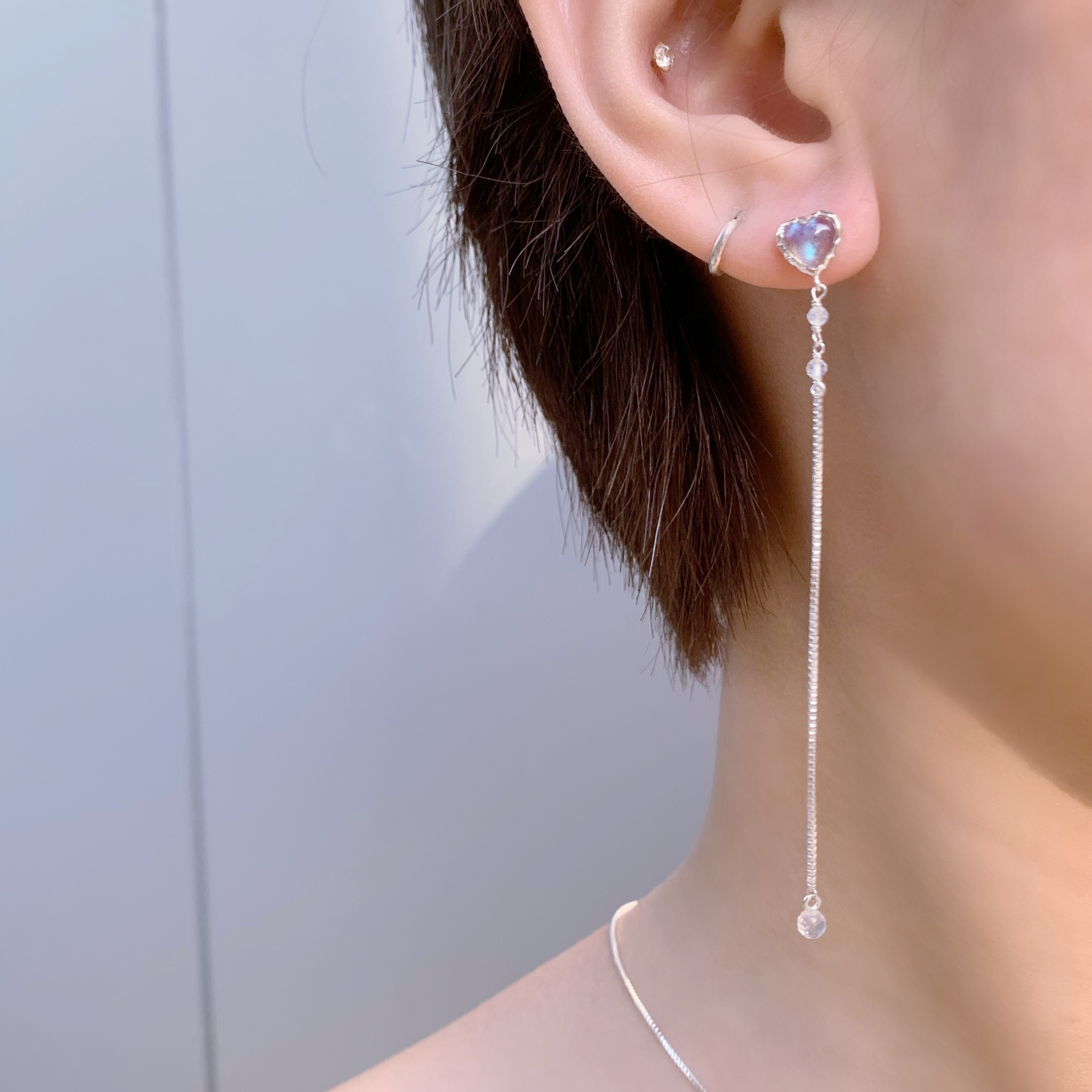 簡約QQ Heart拉長石細滑耳鏈