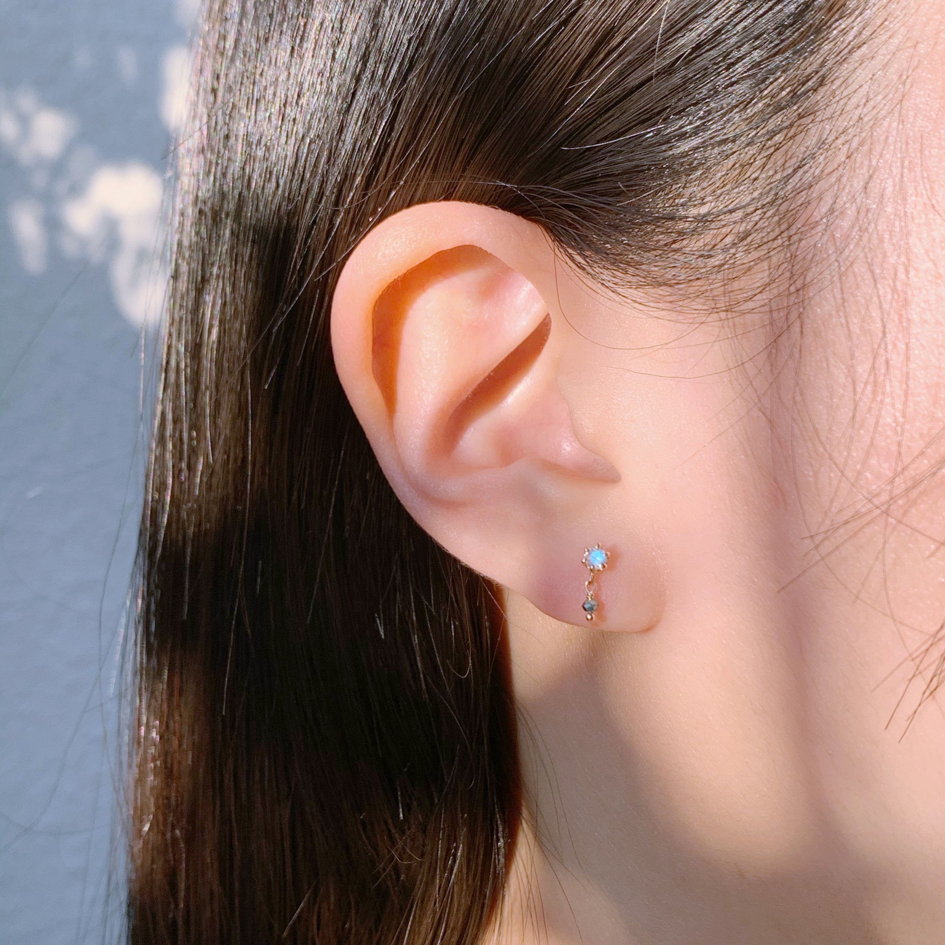 14K六爪月光垂藍鑽原礦轉珠耳環