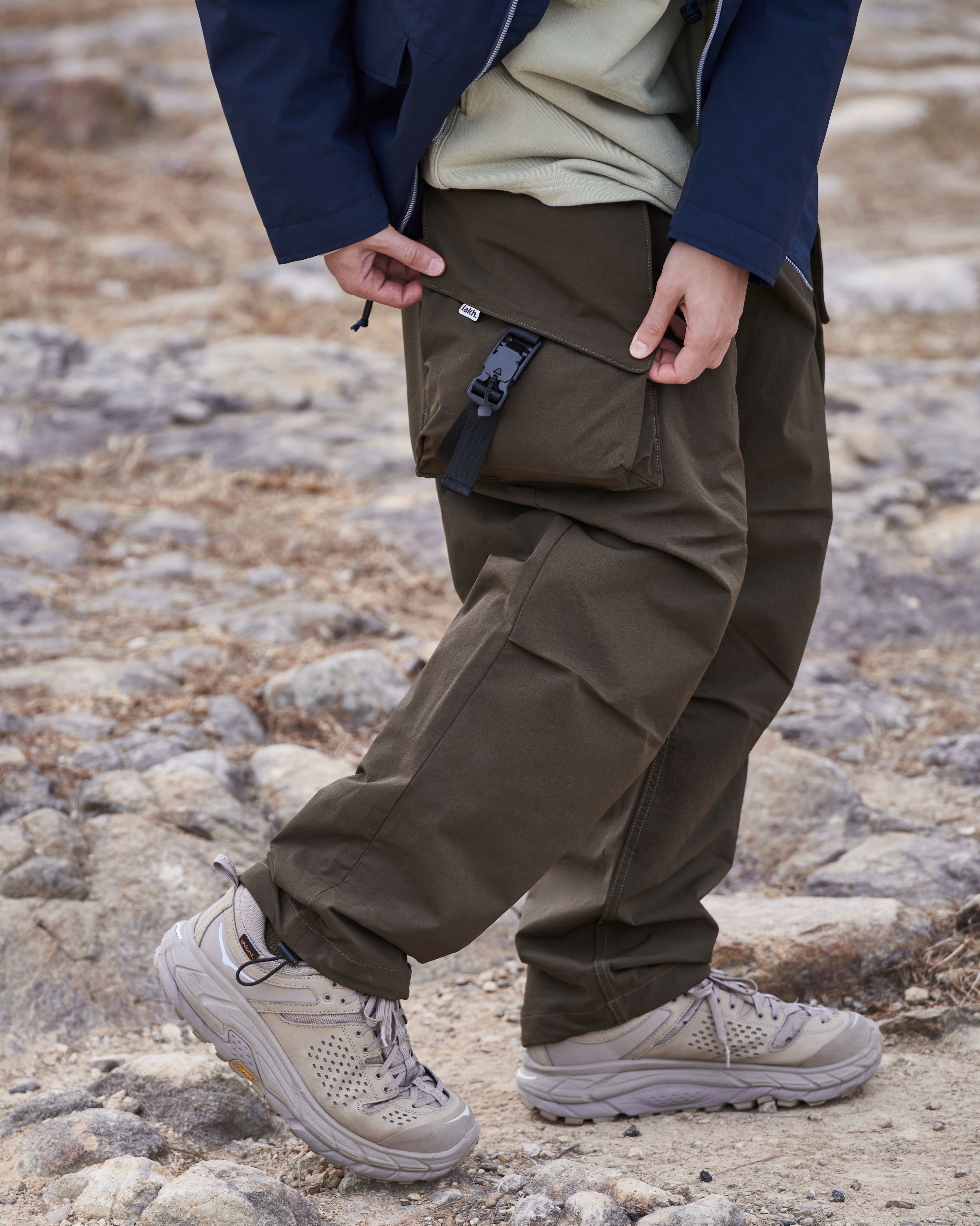 12 pocket cargo pants best sale