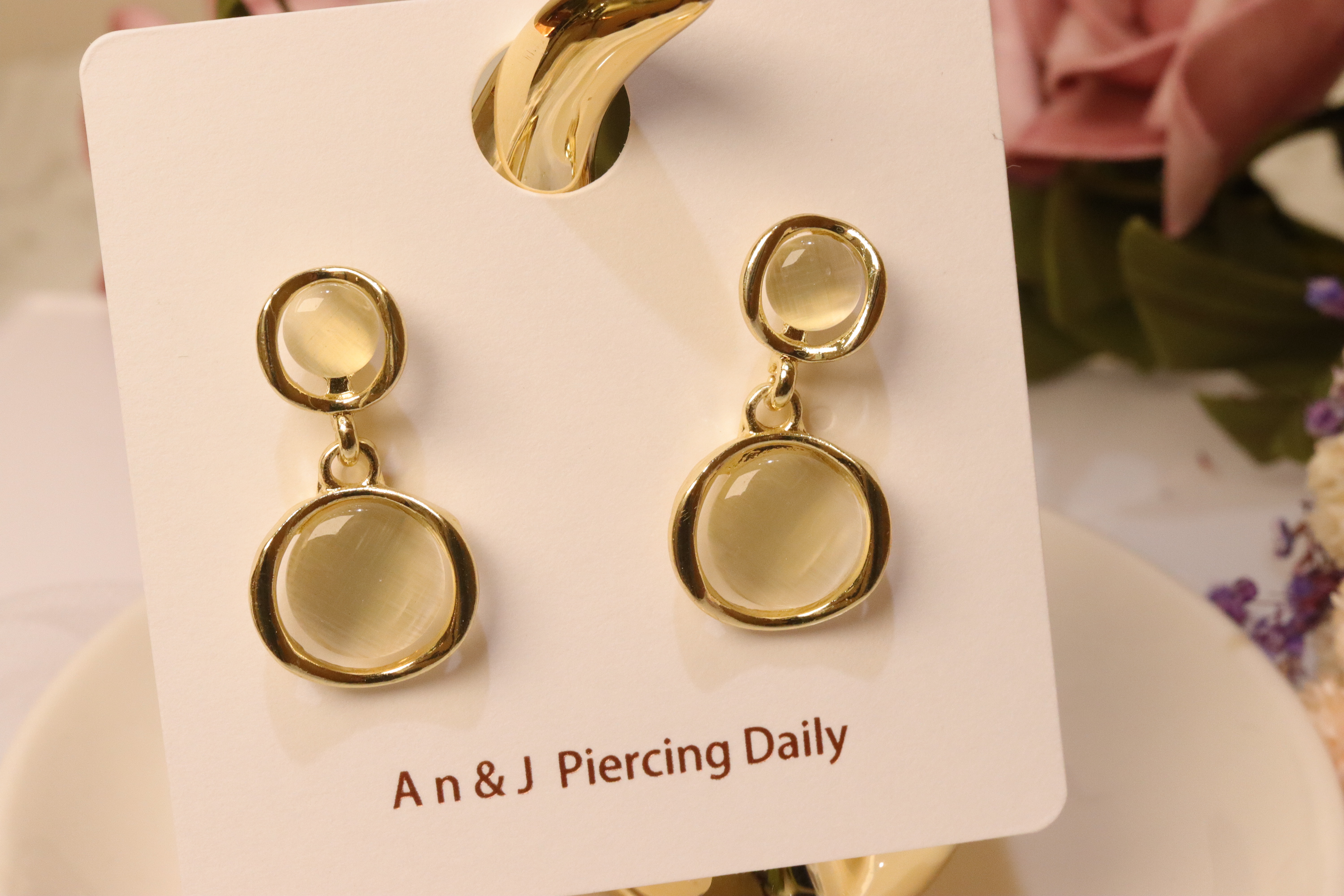 合金-圓金框貓眼石