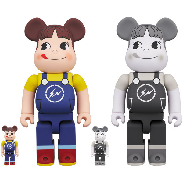 🥇現貨🥇BEARBRICK 400%+100% MILKY THE CONVENI PEKO COLOR/BLACK