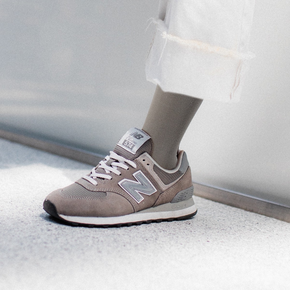 純 · 靜謐灰｜經典設計師款 · 壓力3/4襪