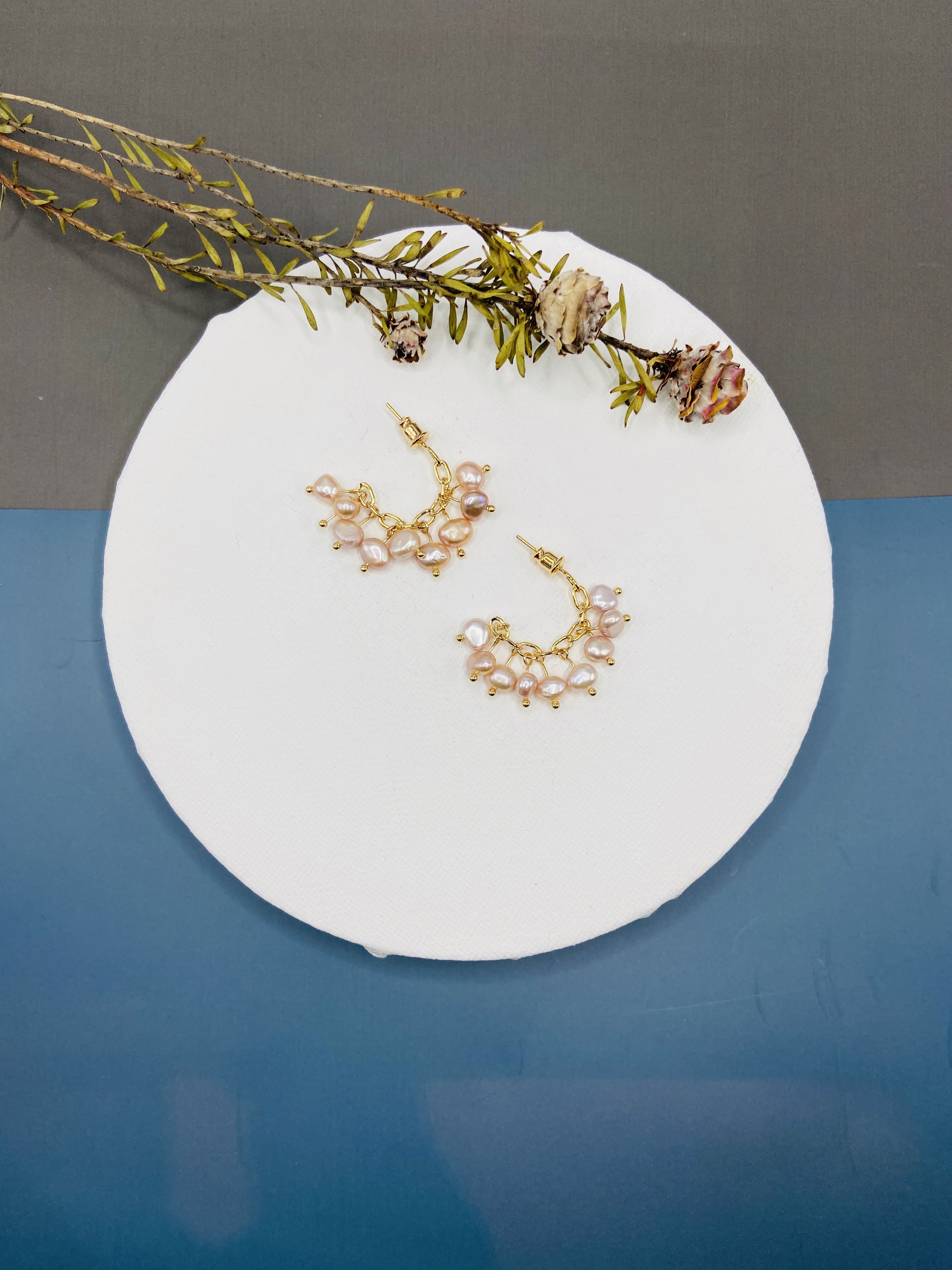 COLE COOL獨家設計的Pearl in C珍珠耳環耳夾