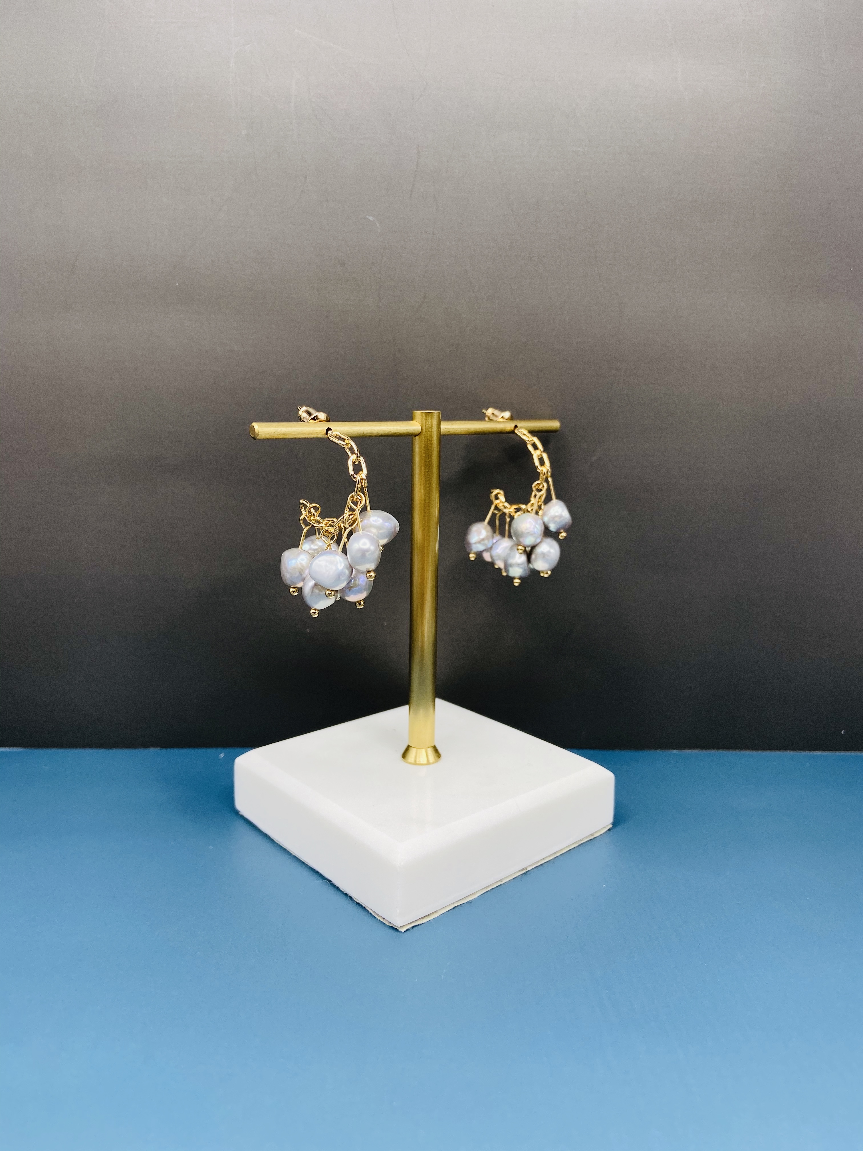 COLE COOL獨家設計的Pearls in C珍珠耳環耳夾