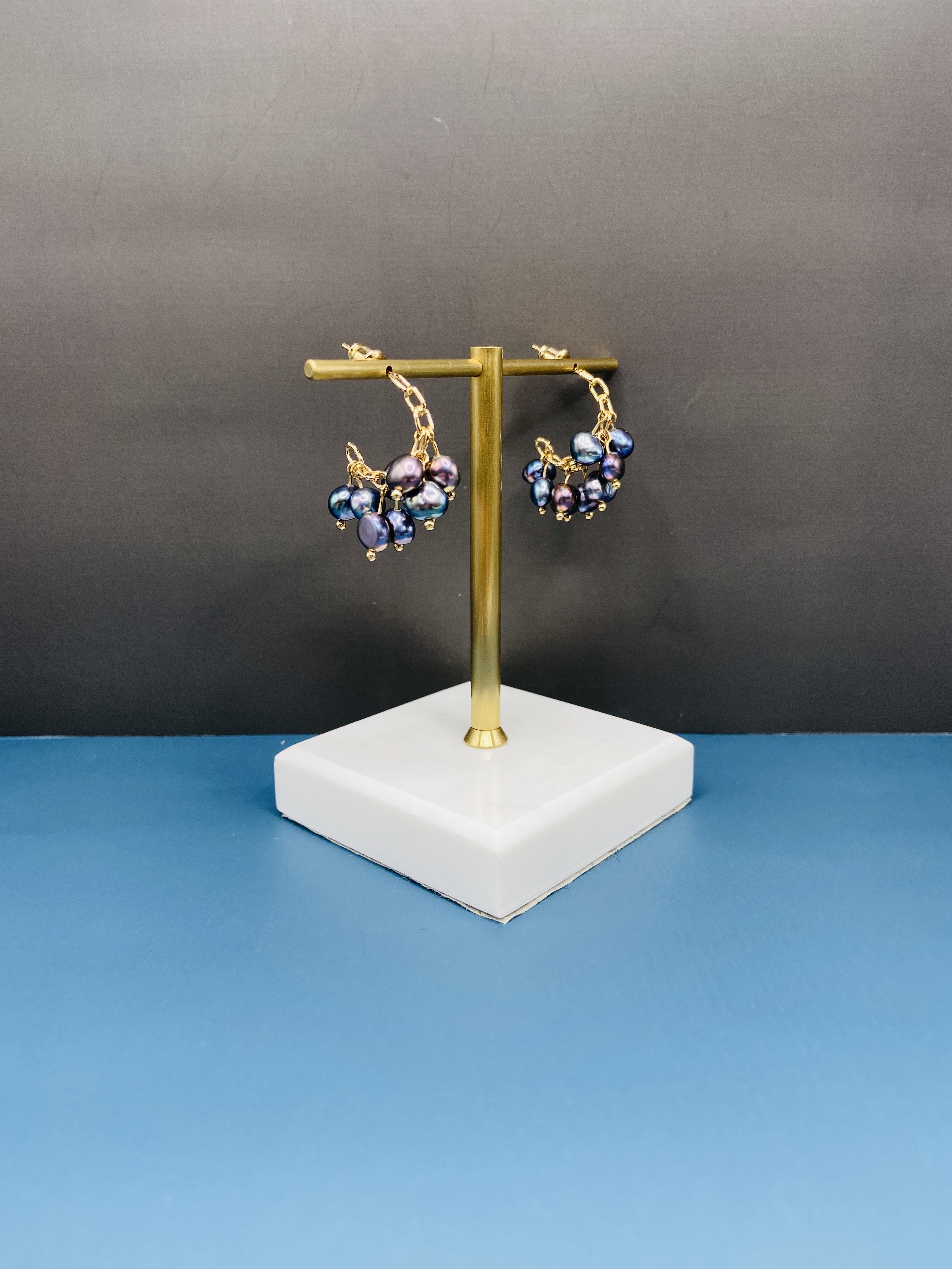 COLE COOL獨家設計的Pearls in C珍珠耳環耳夾