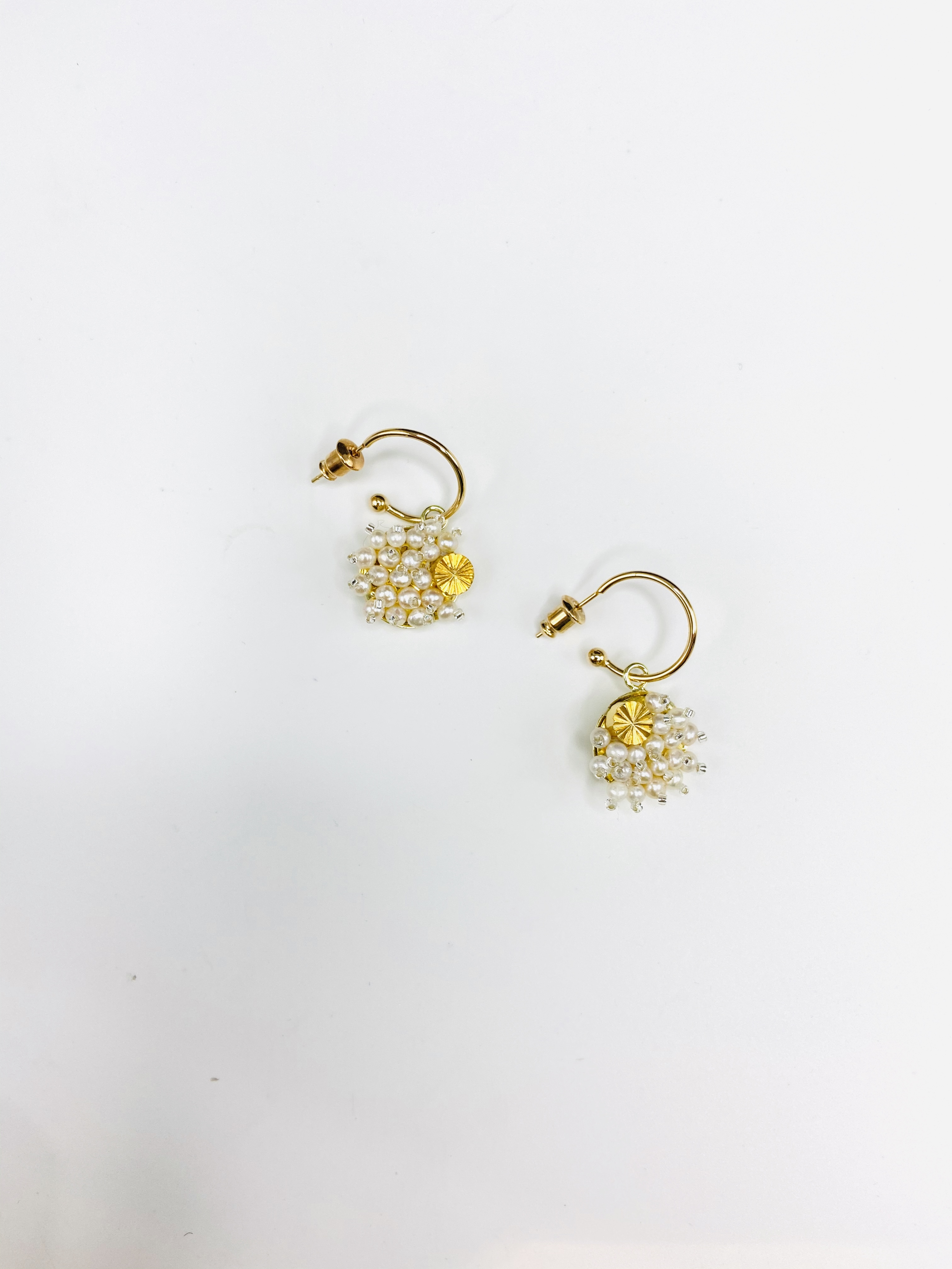 COLE COOL獨家設計的Pearls in C珍珠耳環