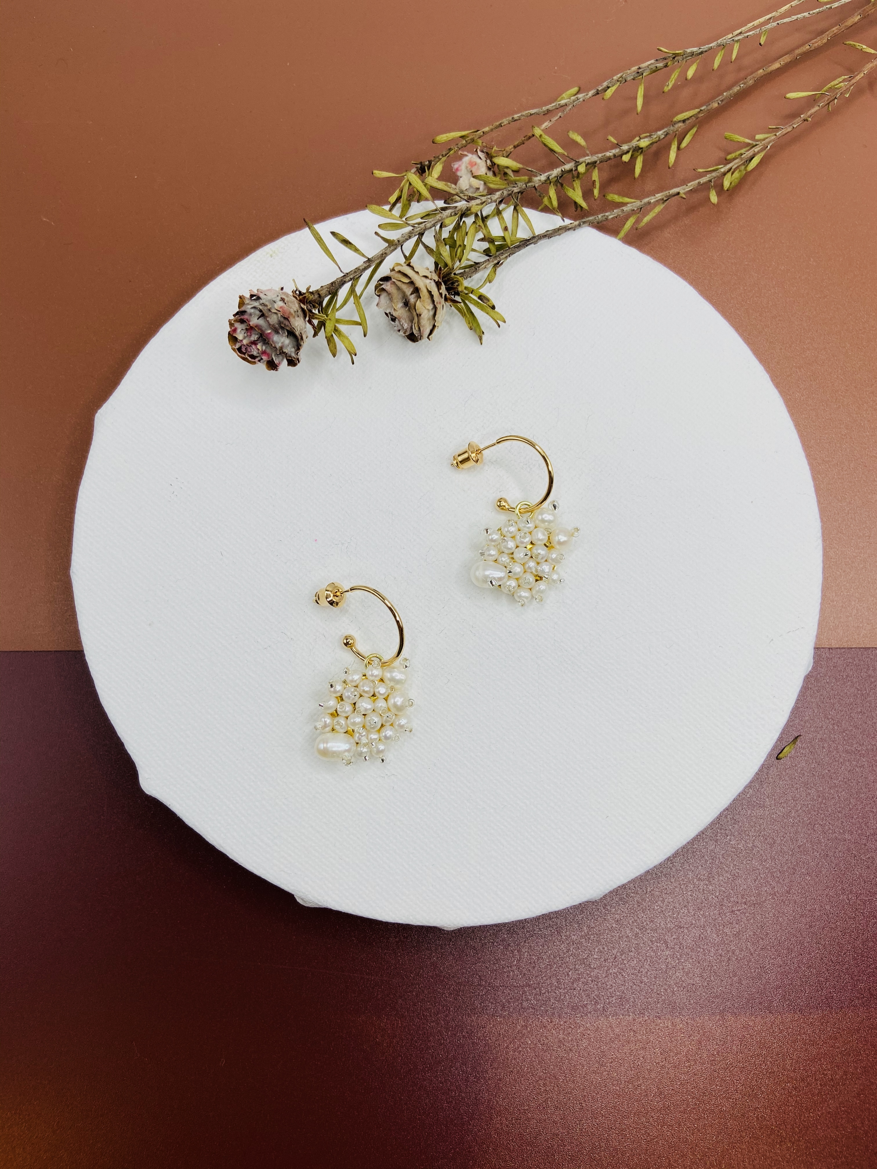 COLE COOL獨家設計的Pearls in C珍珠耳環耳夾