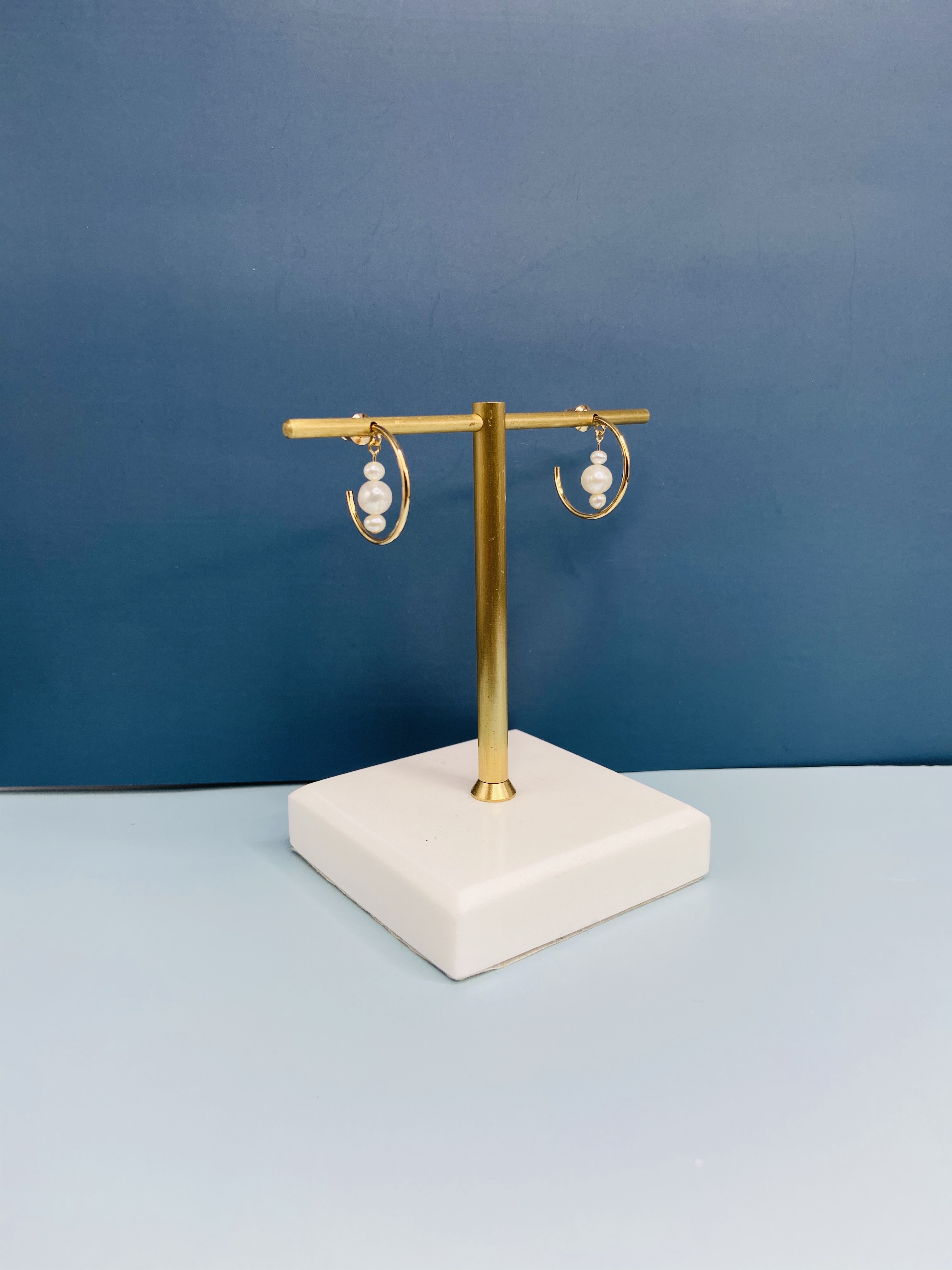 COLE COOL獨家設計的Pearls in C珍珠耳環耳夾