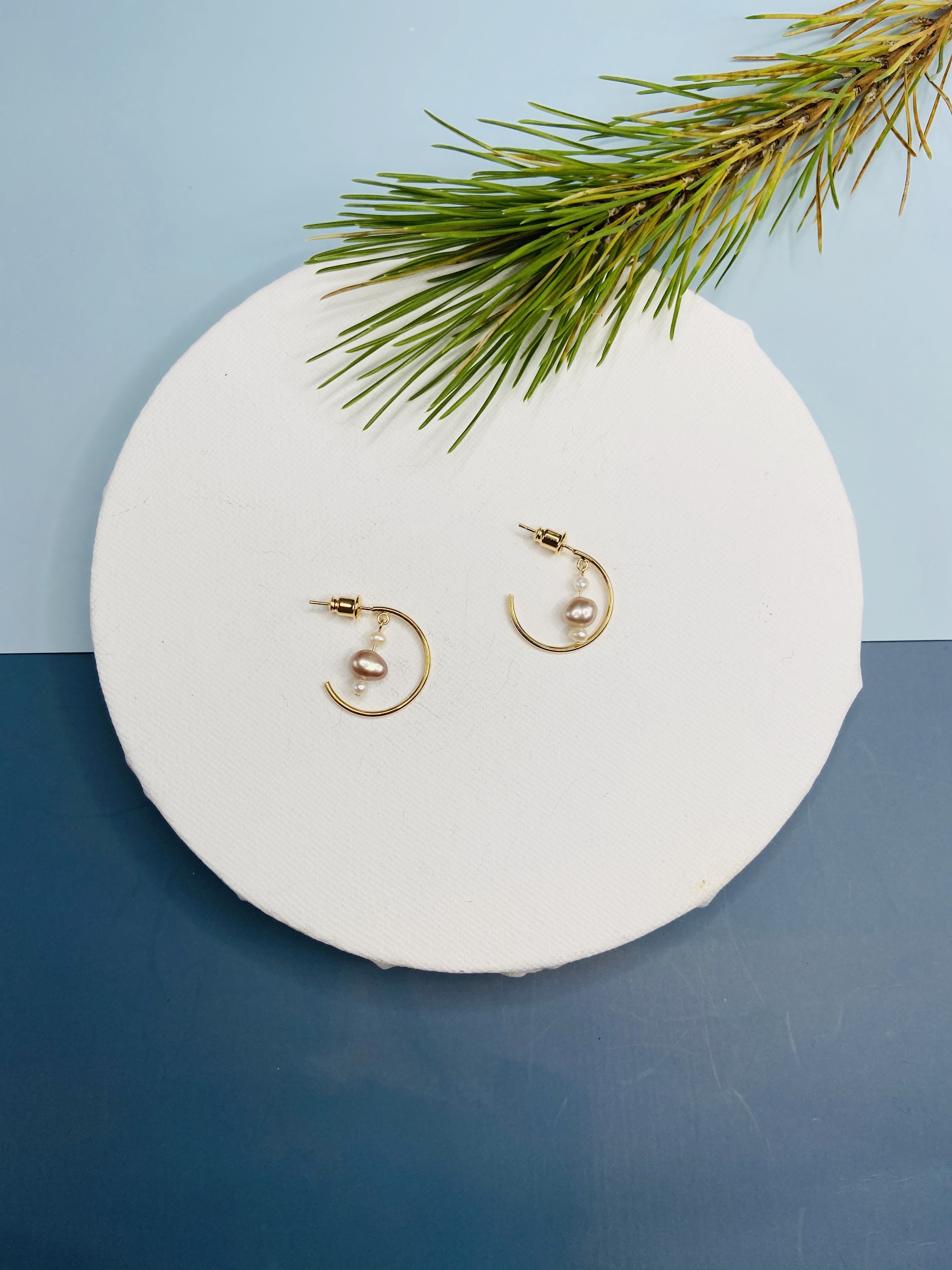 COLE COOL獨家設計迷你Pearls in C珍珠耳環耳夾