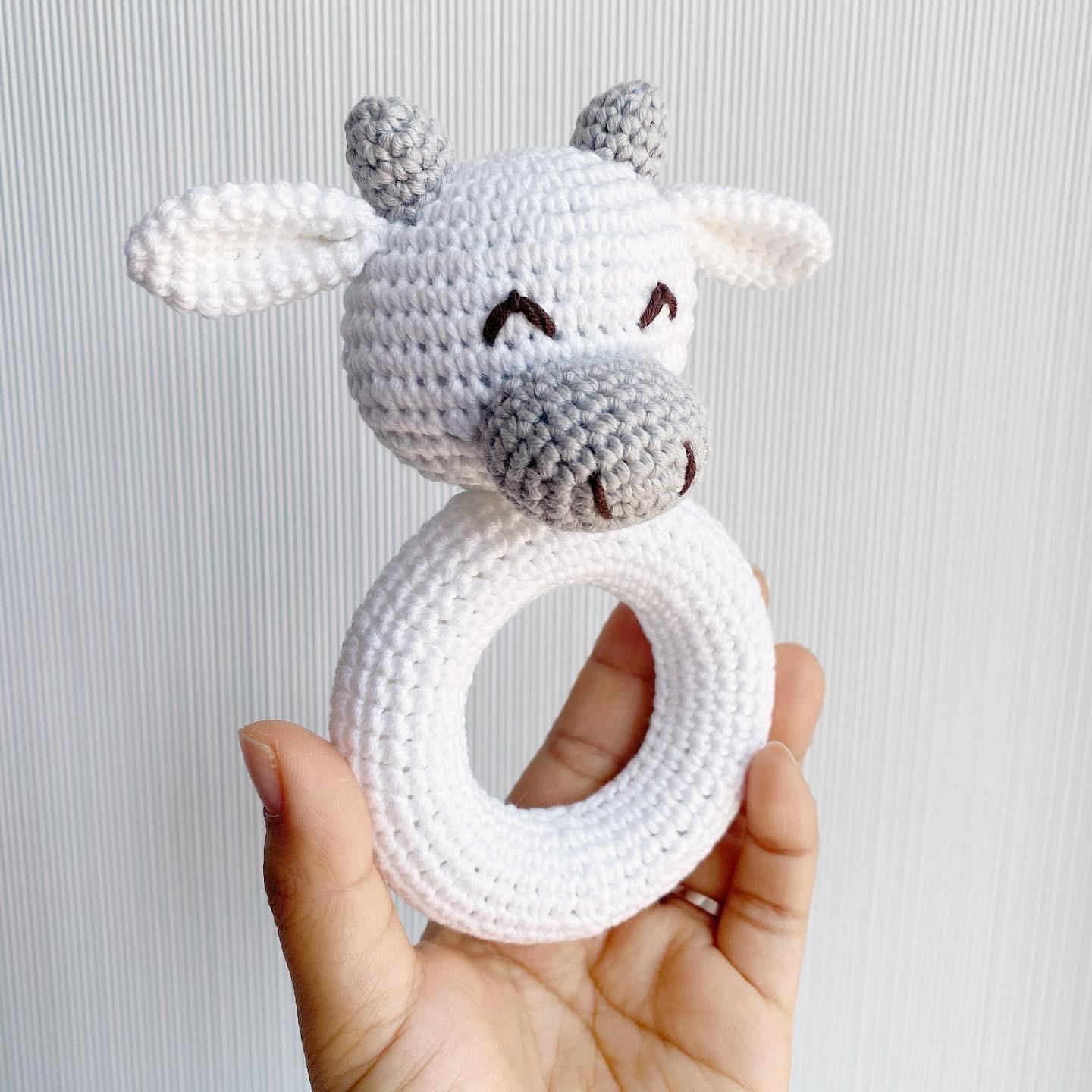 小牛手搖鈴玩具