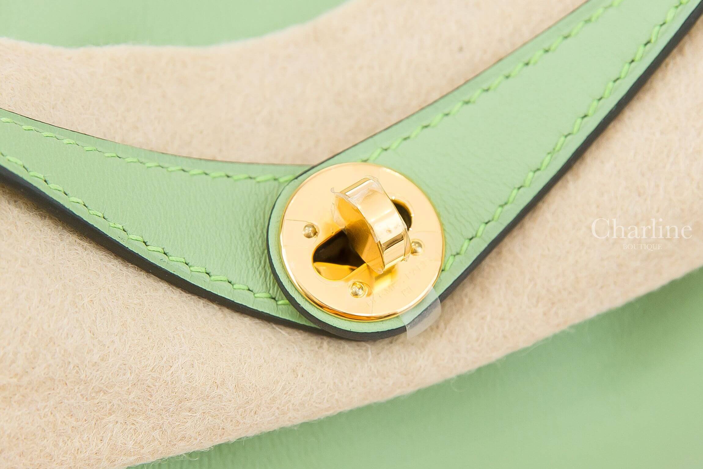 Hermès Lindy Mini 3I Vert Criquet Swift 牛油果綠金釦