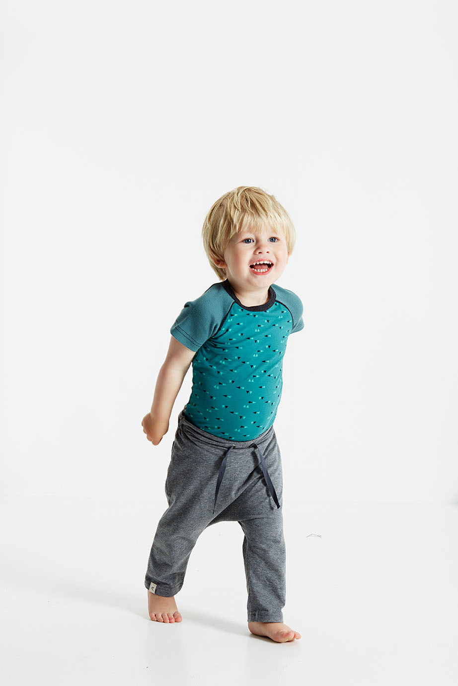 〖 Albababy 〗綠色三角形包屁衣